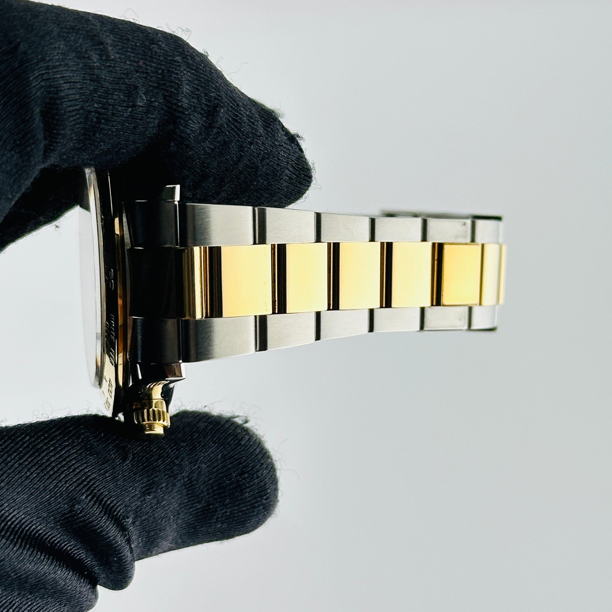 Rolex Daytona Champagne Index Dial on Oyster Bracelet Ref. 116503 2017 — view 5