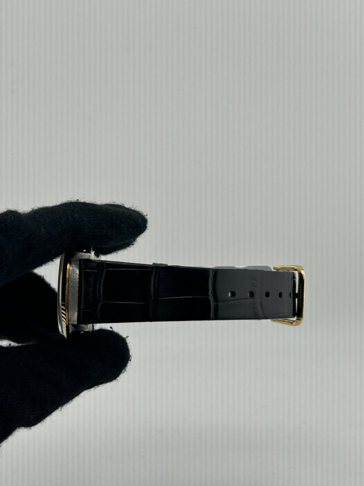 Rolex Datejust 36 Champagne Stick Dial on Generic Black Leather Strap Ref. 16233 1989 — view 5