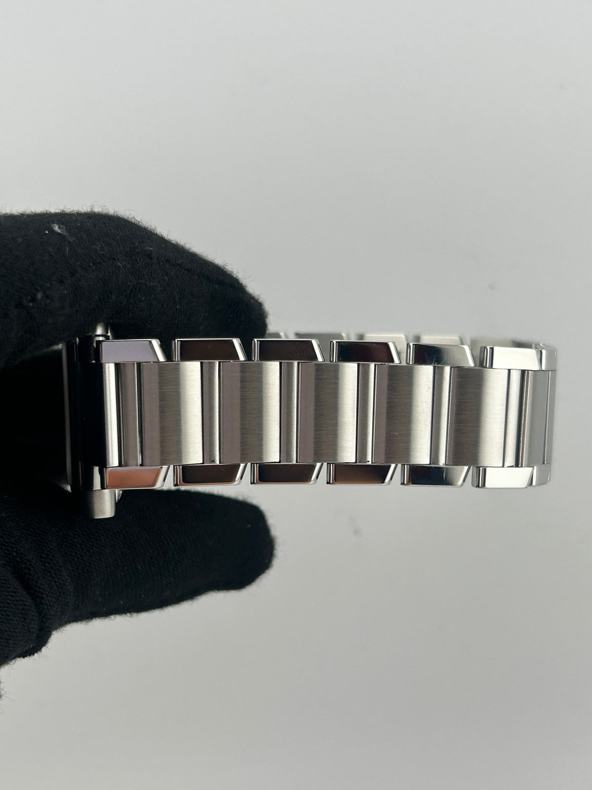 Cartier Tank Francaise Silver Dial on Bracelet Ref. W51002Q3 Complete 2000 — view 5
