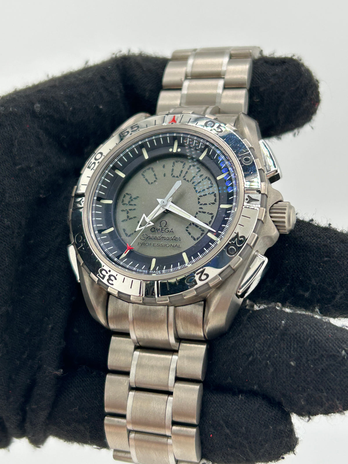 Omega Speedmaster Professional Digital Dial Ref. 3290.50 Complete 2006 — view 3