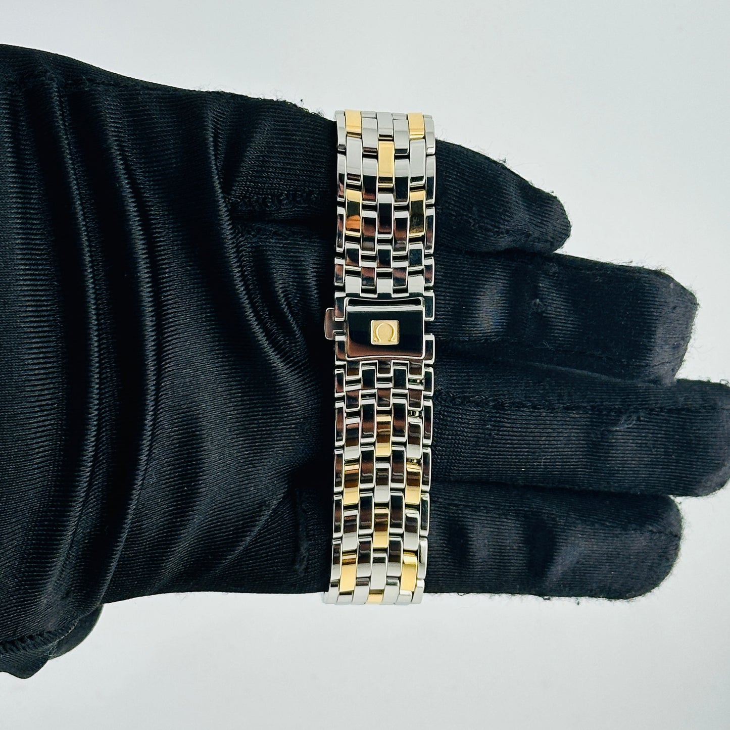 Omega De Ville Silver Dial on 2 Tone Bracelet Ref. 424.20.37.20.02.001 Card Open Date — view 3