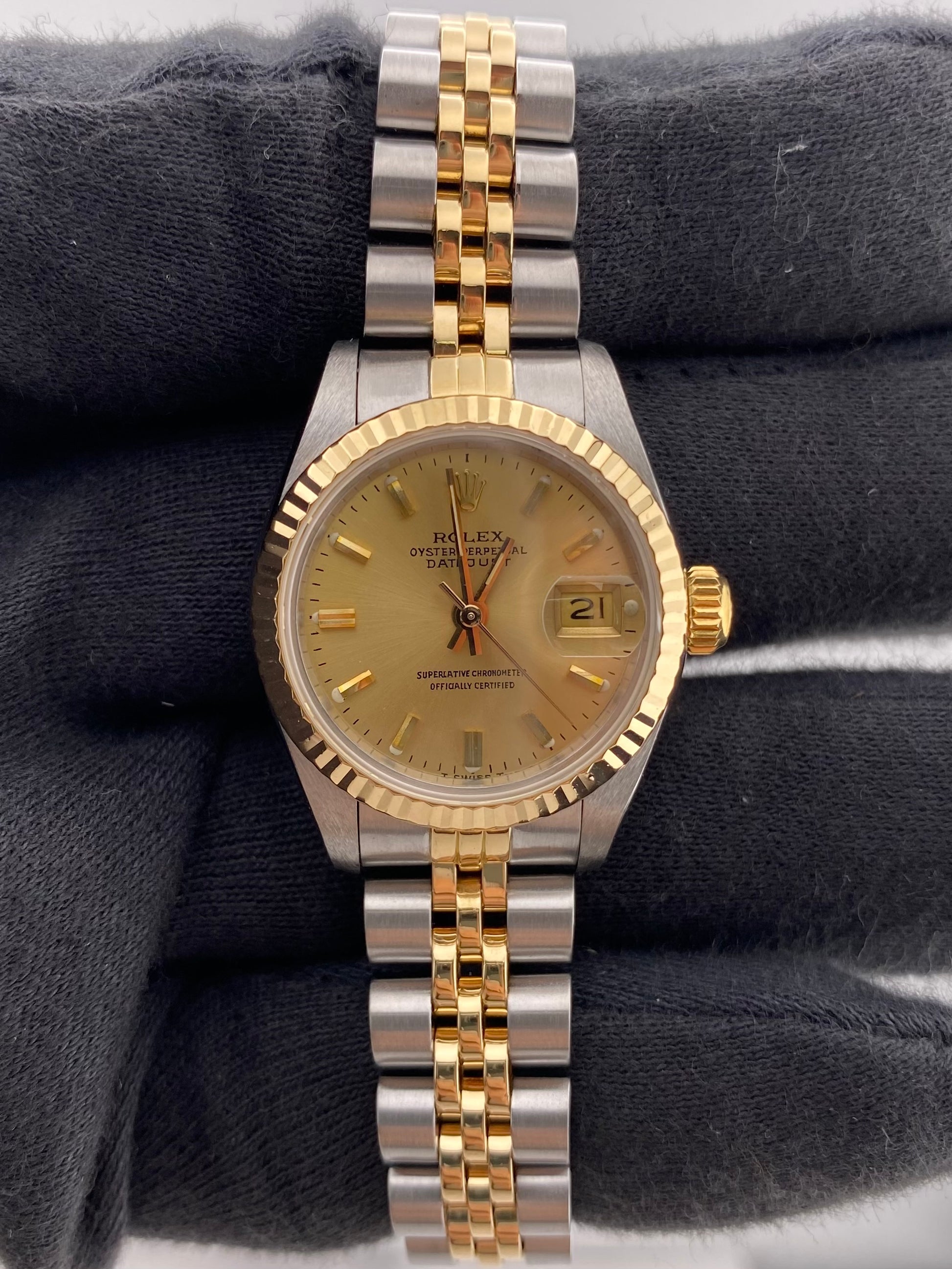 Rolex Datejust Lady Champagne Stick Dial on Jubilee Ref. 69173 Papers 1986 — view 2