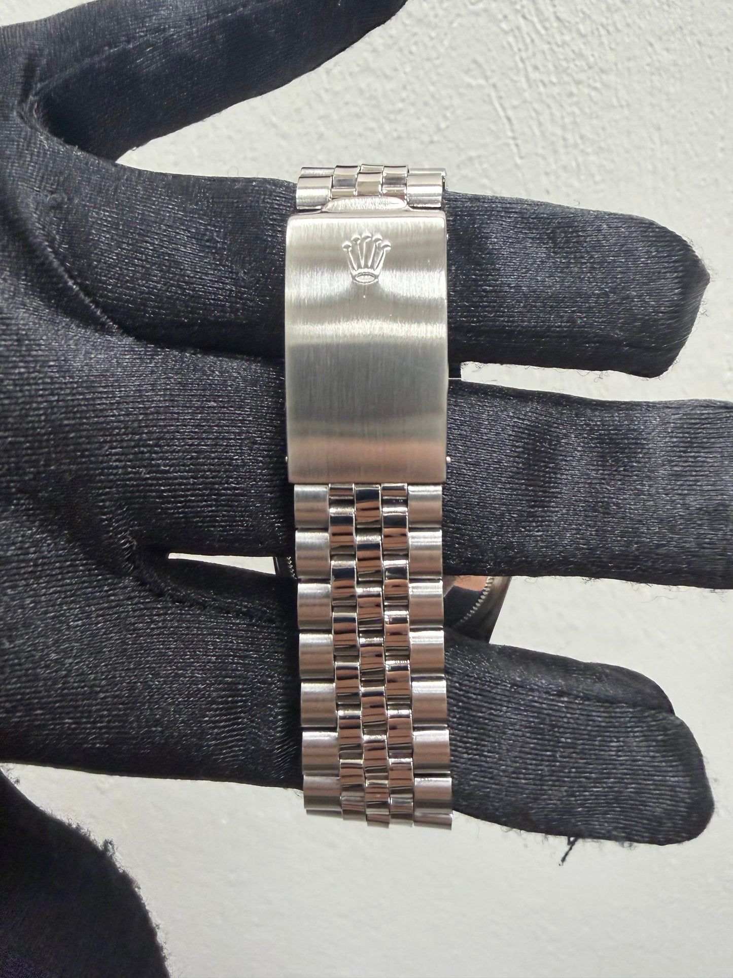 Rolex Datejust Silver Stick Dial on Folded Jubilee Bracelet Ref. 1601/4 1972 — view 3