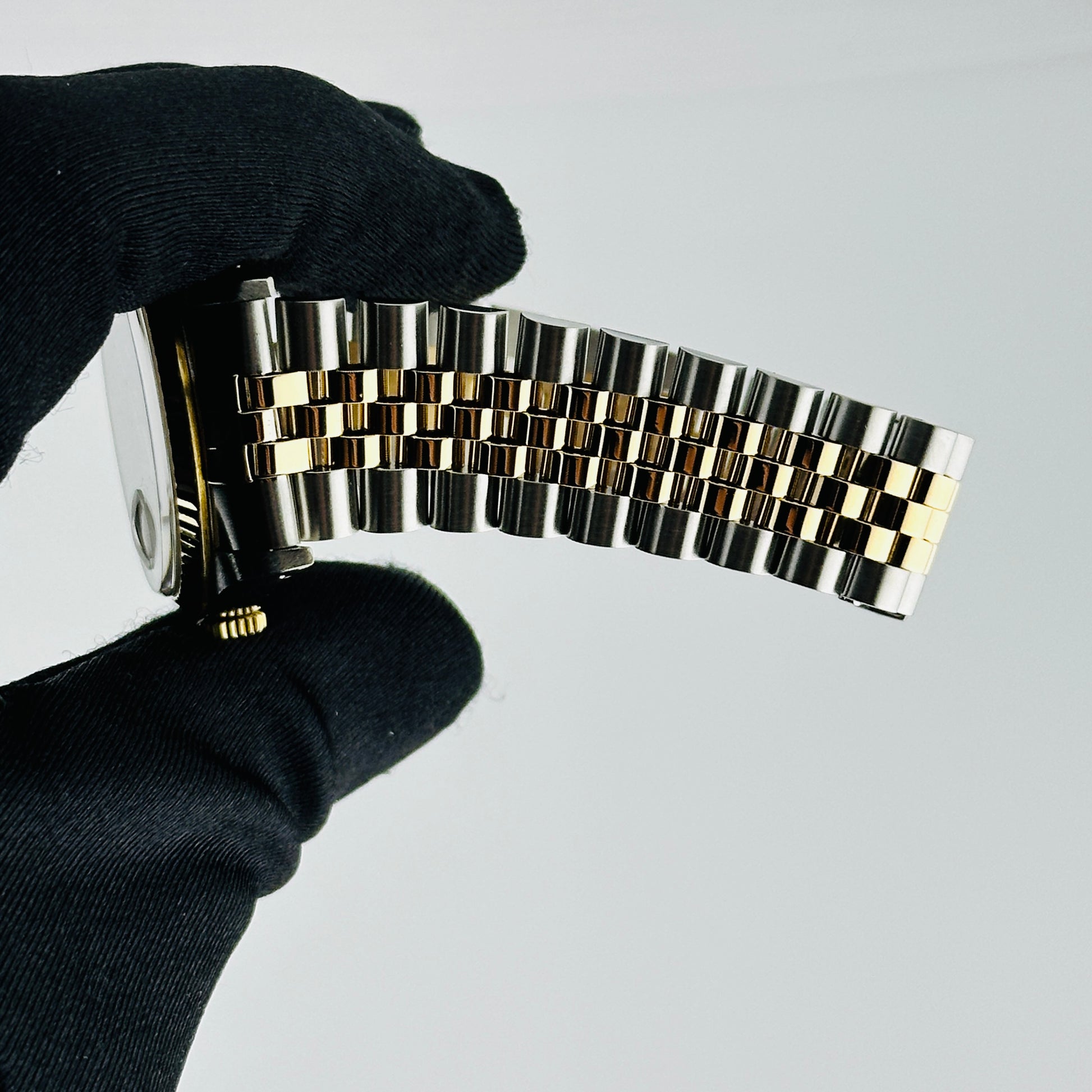 Rolex Datejust Champagne Stick Dial on D Link Jubilee Ref. 16233 Papers 1991 — view 3