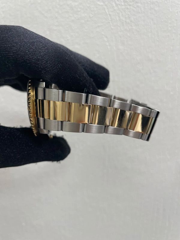 Rolex Submariner Blue Dial on Oyster Ref 16613