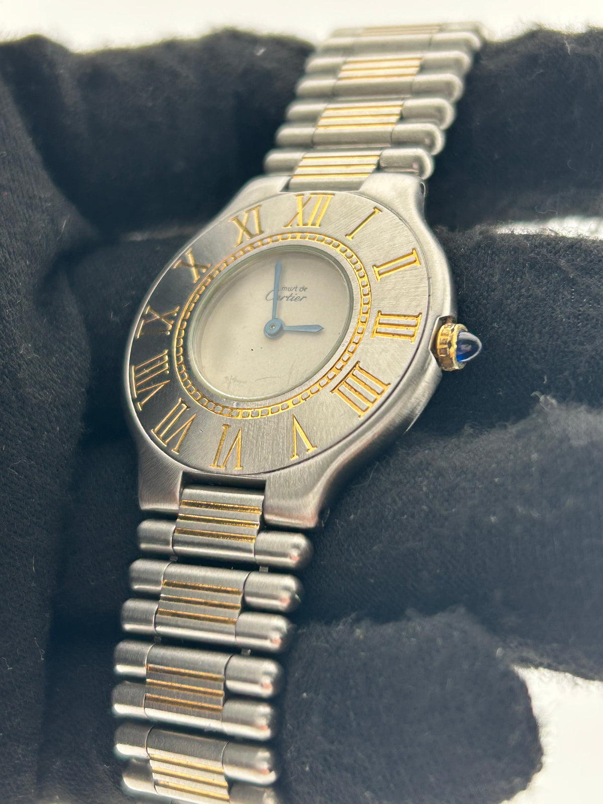 Cartier Must 21 White Dial on 2 Tone Bracelet Ref. W10050F4 — view 3
