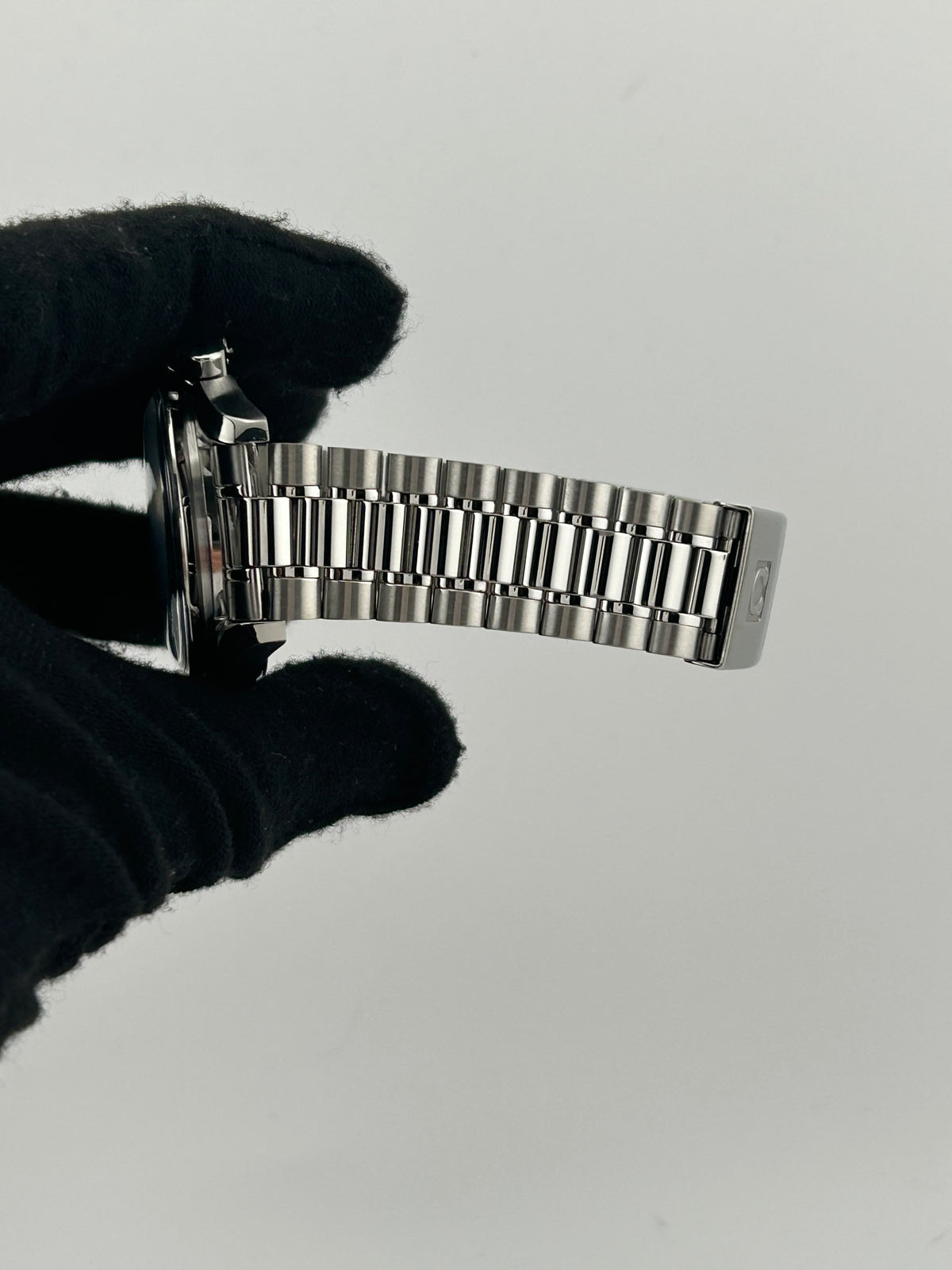 Omega Speedmaster Black Dial on Stainless Steel Bracelet Ref. 3510.50.00 — view 5