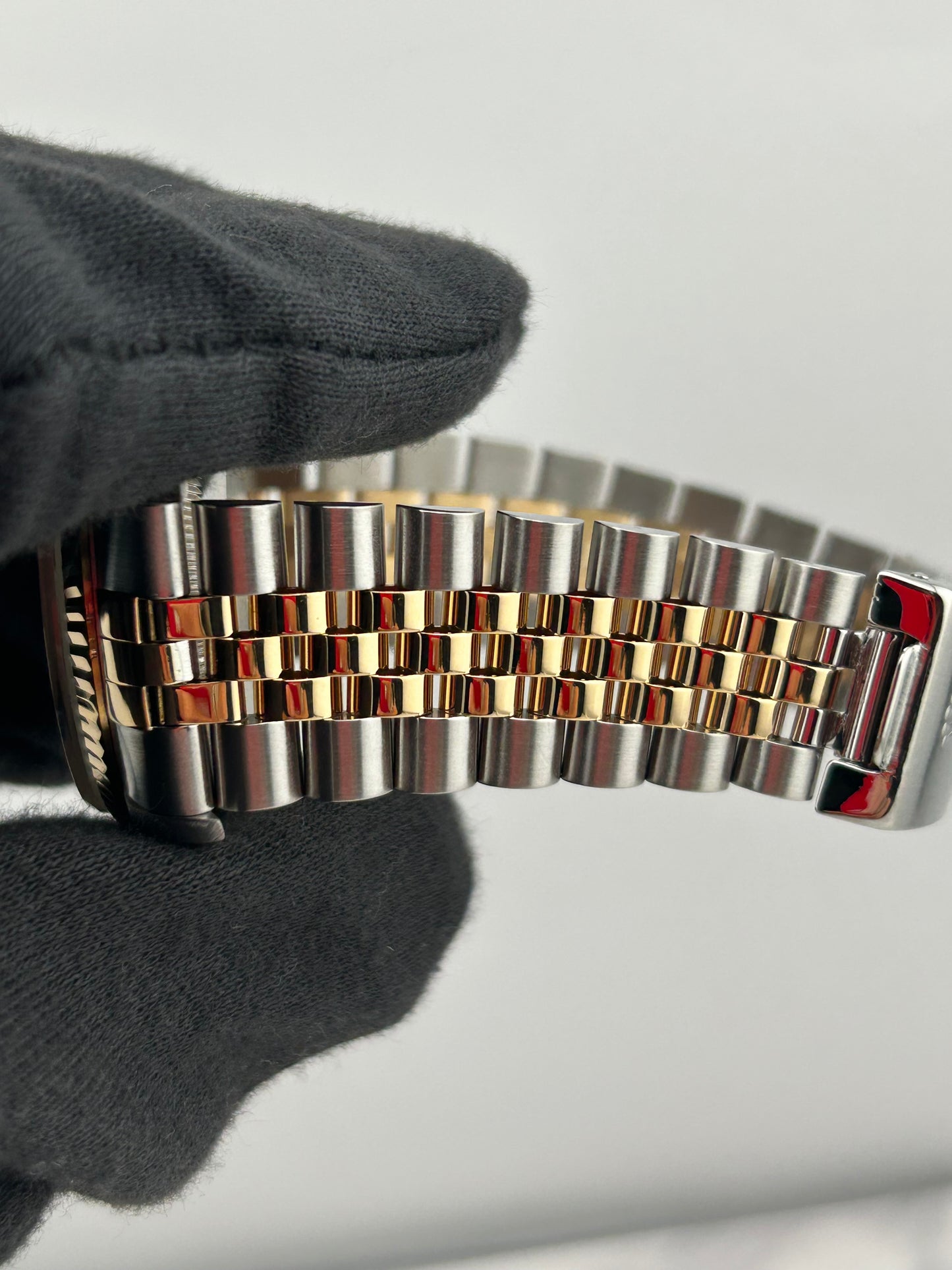Rolex Datejust Gold Dial on Jubilee Ref. 16233 Papers 1994 — view 5