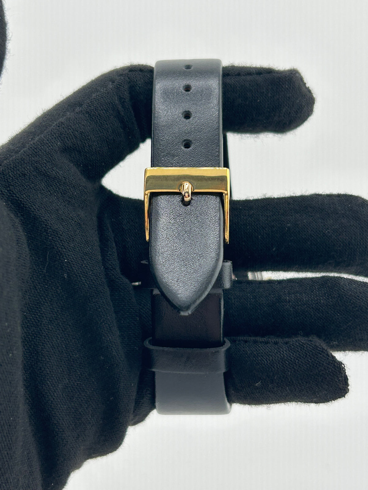 Rolex Datejust 36 Champagne Stick Dial on Generic Black Leather Strap Ref. 1601 1974 — view 4