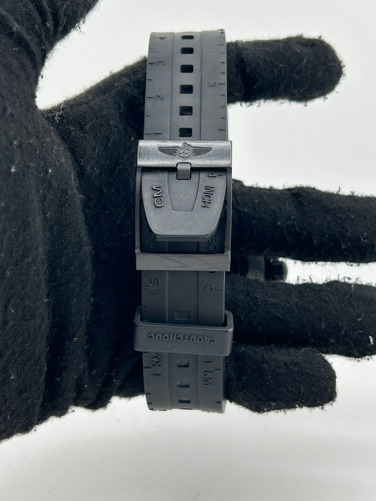 Breitling Colt Skyracer Black Arabic Dial on Black Rubber Band Ref. X74320 Complete 2017 — view 4