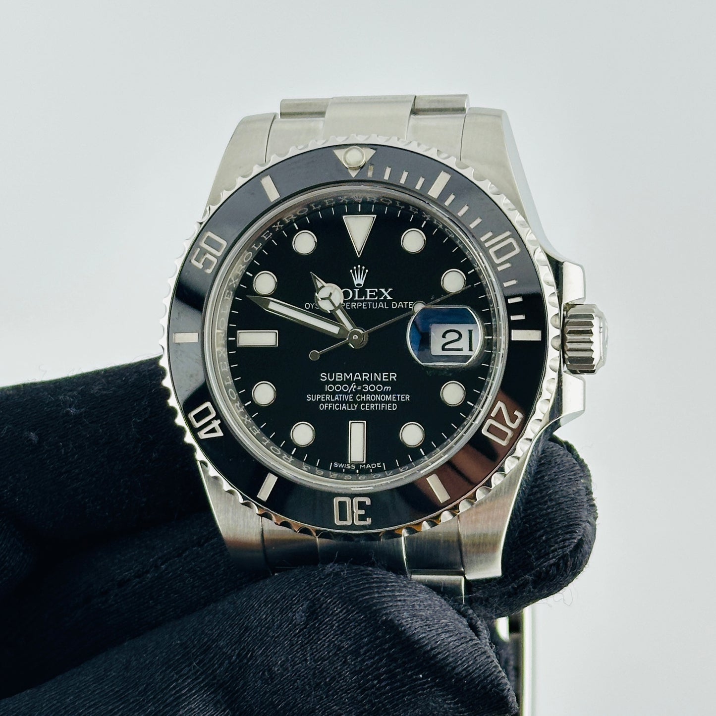 Rolex Submariner Black Dial on Oyster Ref. 116610LN Card 2016 — view 3