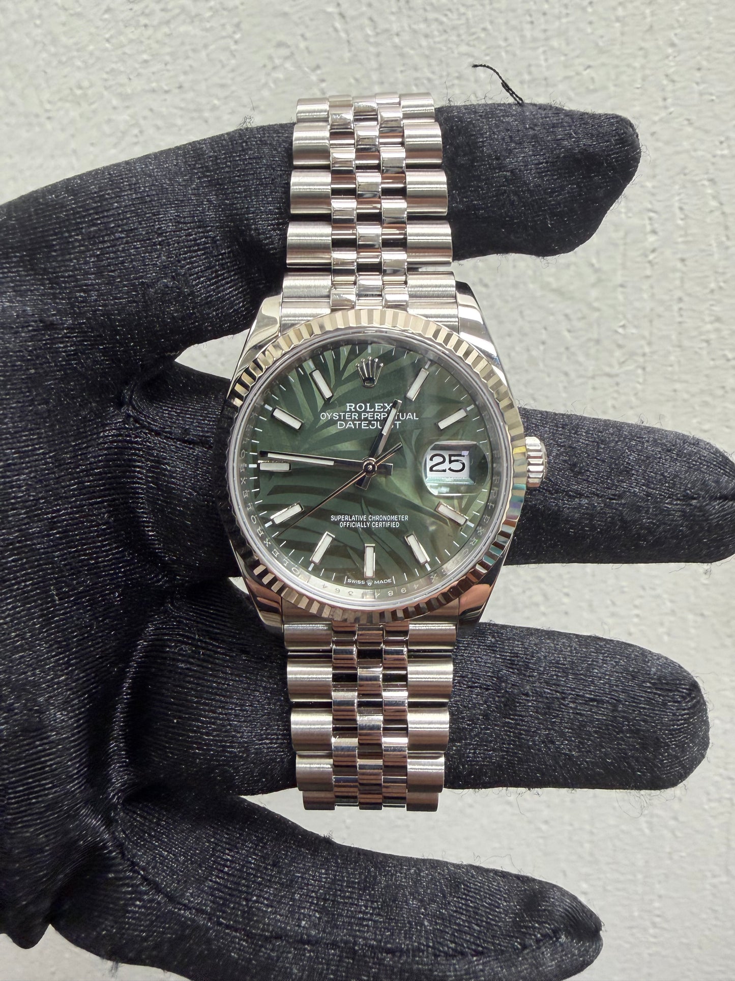 Rolex Datejust Olive Green Palm Motif Dial on Jubilee Ref. 126234 Card 2022 — view 2