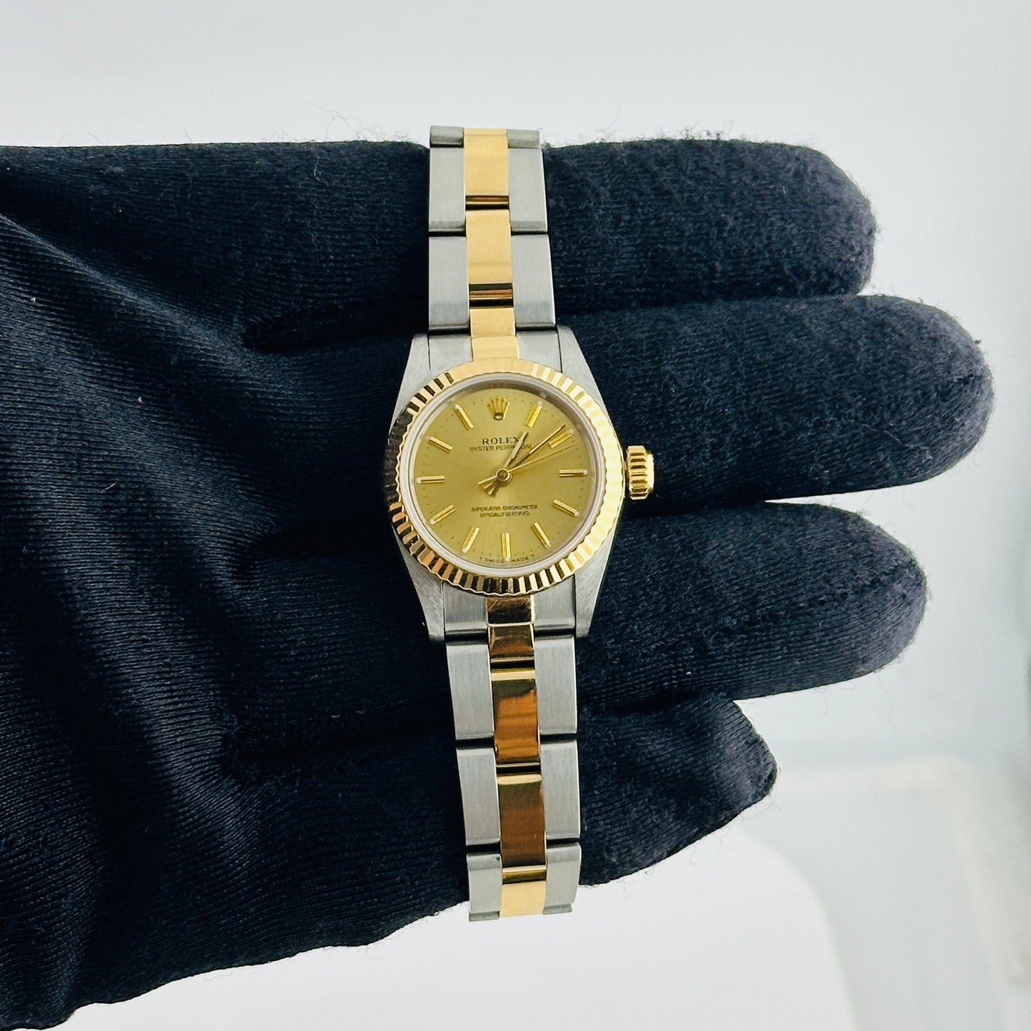 Rolex Oyster Perpetual Champagne Stick Dial on Oyster Bracelet Ref. 67193 1997 — view 2