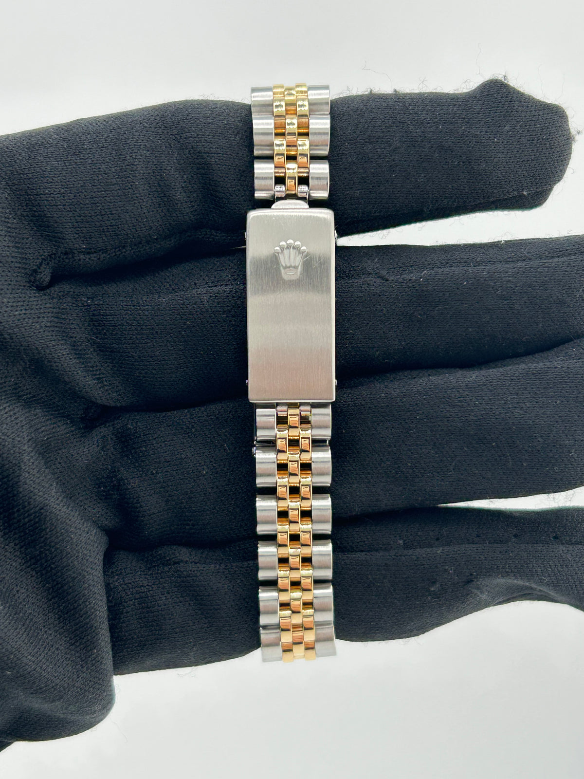 Rolex Datejust Lady White Roman Dial on 2 Tone Jubilee D Link Bracelet Ref. 79173 2002 — view 4