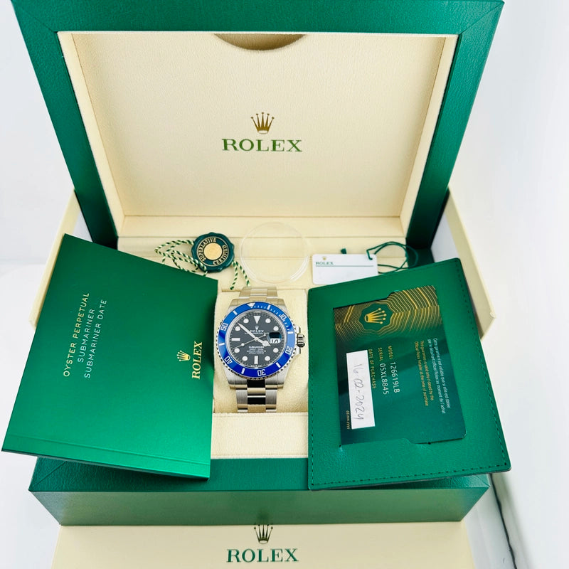 Rolex Submariner Cookie Monster Black Dial on Oyster Ref 126619LB with New Style Card White 2024