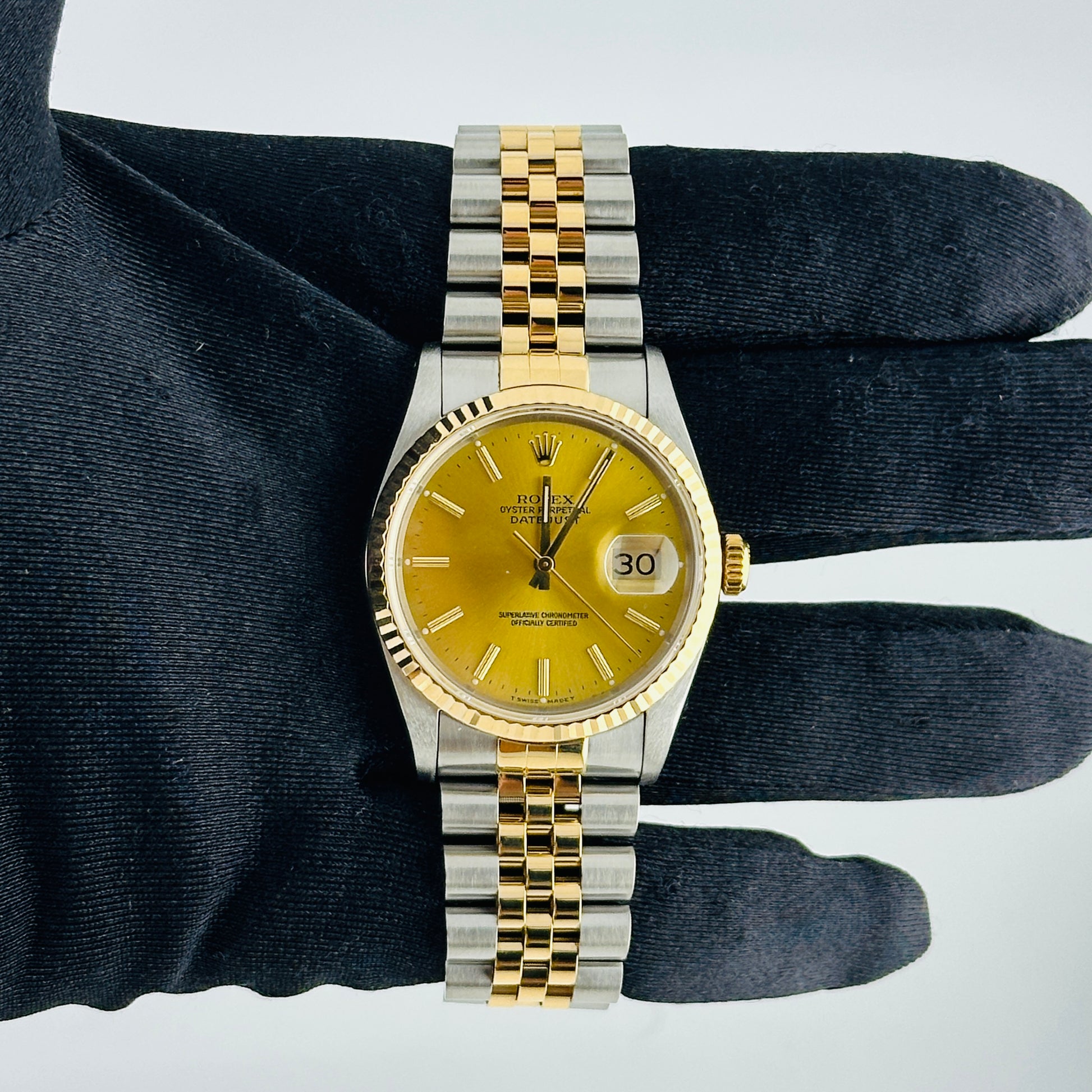 Rolex Datejust Champagne Stick Dial on D Link Jubilee Ref. 16233 Papers 1991 — view 2