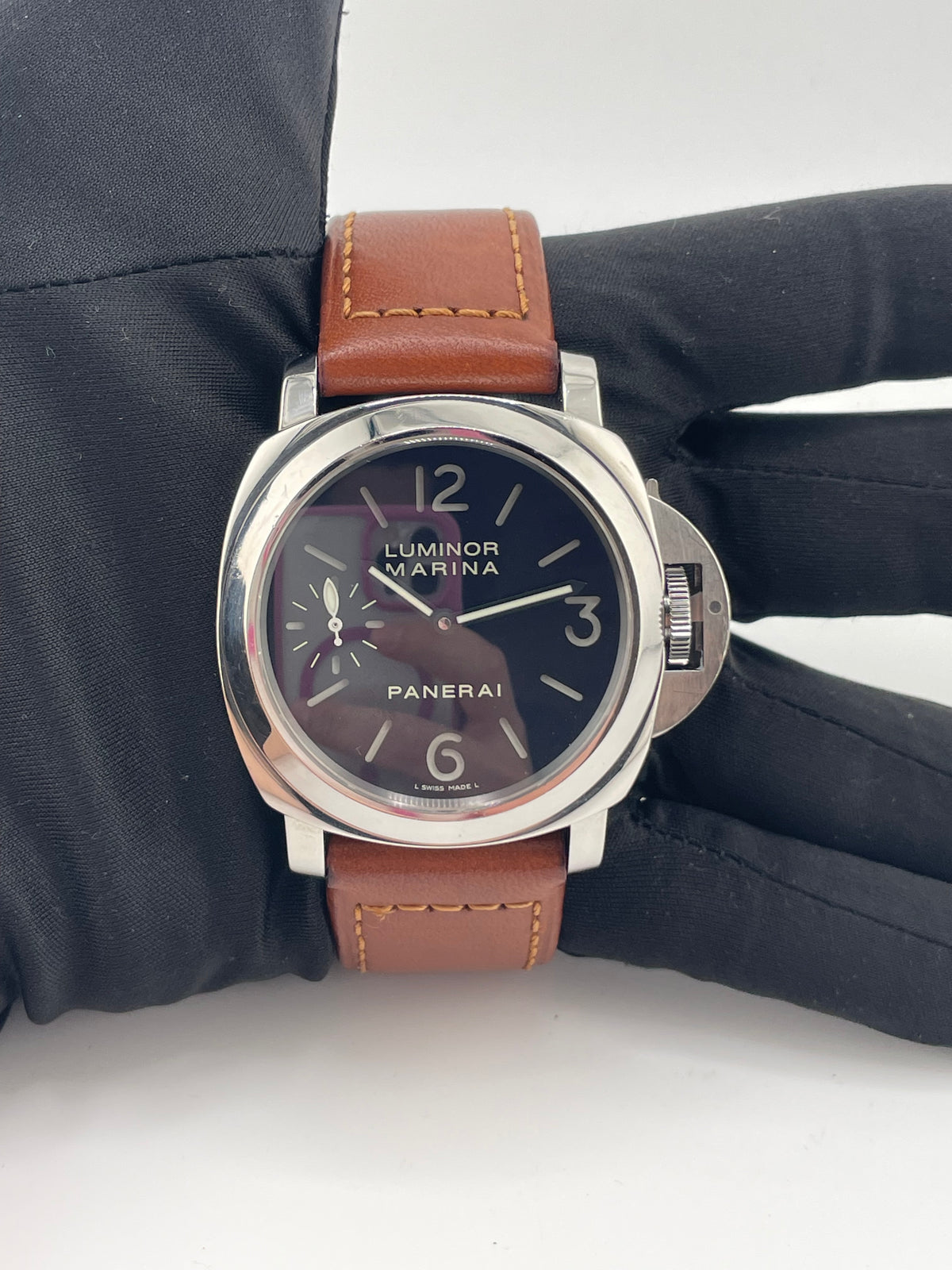Panerai Luminor Marina Black Dial on Brown Leather Strap Ref. PAM00111 — view 3