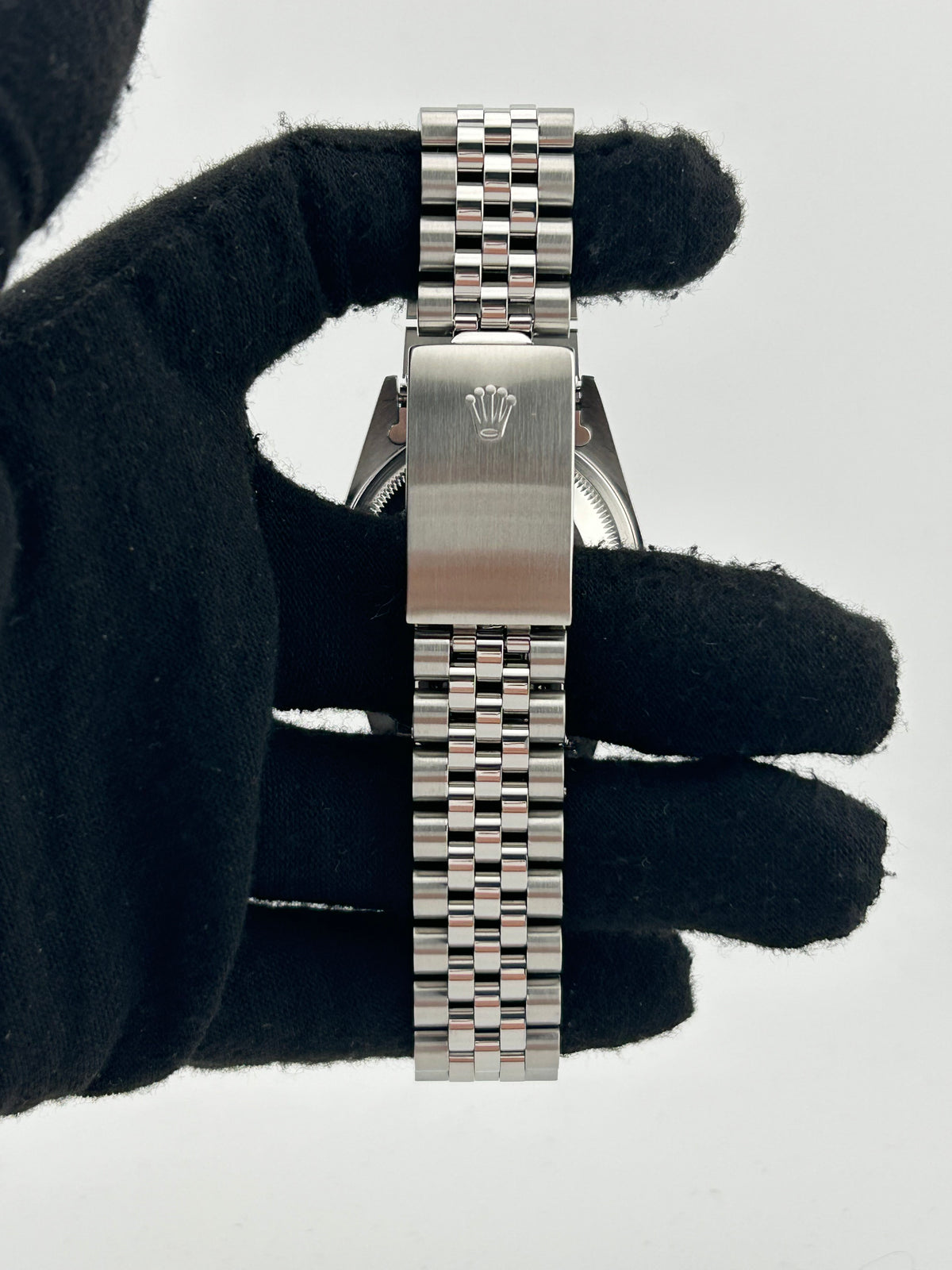 Rolex Datejust 36 White Roman Numerals Dial on Jubilee D Link Bracelet Ref. 16220 2000 — view 4