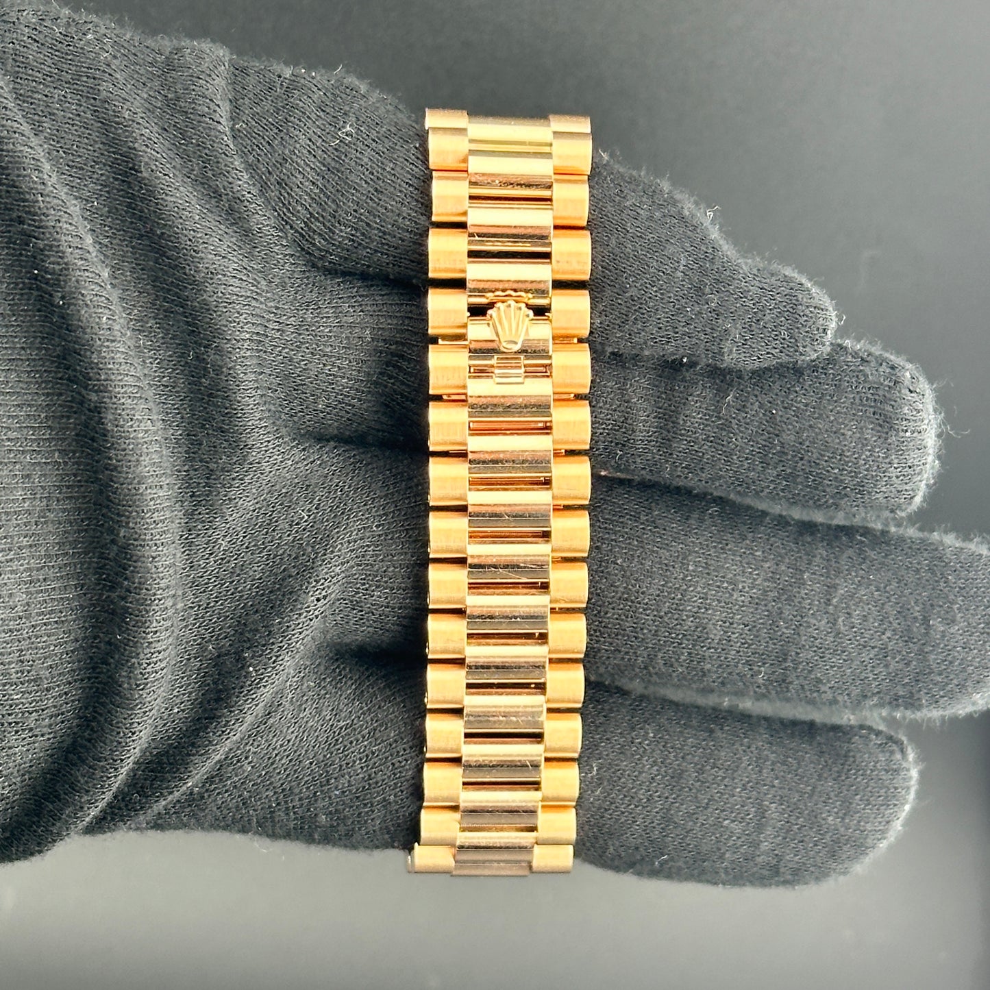 Rolex Day Date Sundust Baguette Dial on President Bracelet Ref. 228235 Card 2017 — view 4
