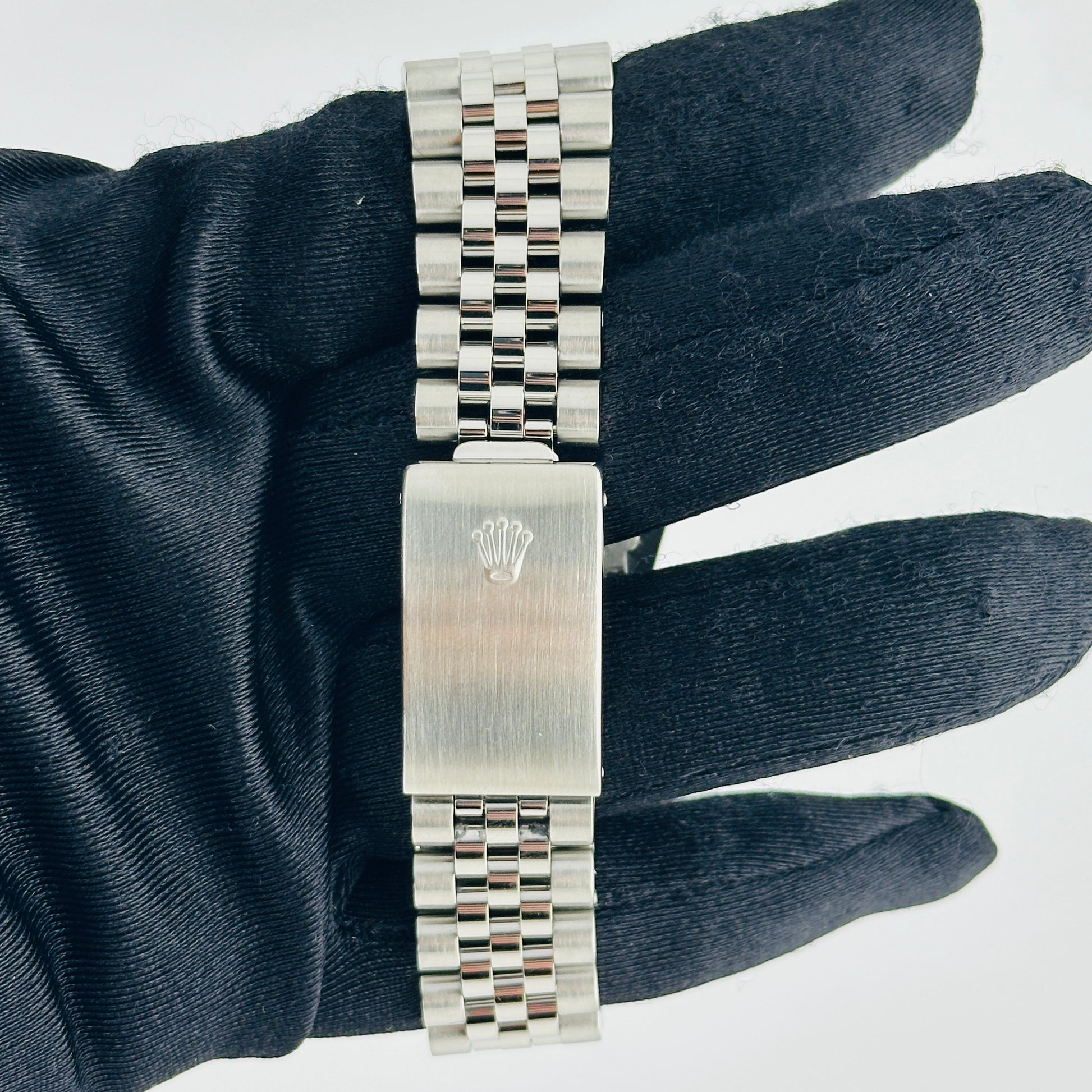 Rolex Datejust Grey / Roman Numerals Dial on D Link Jubilee Ref. 16220 2006 — view 3