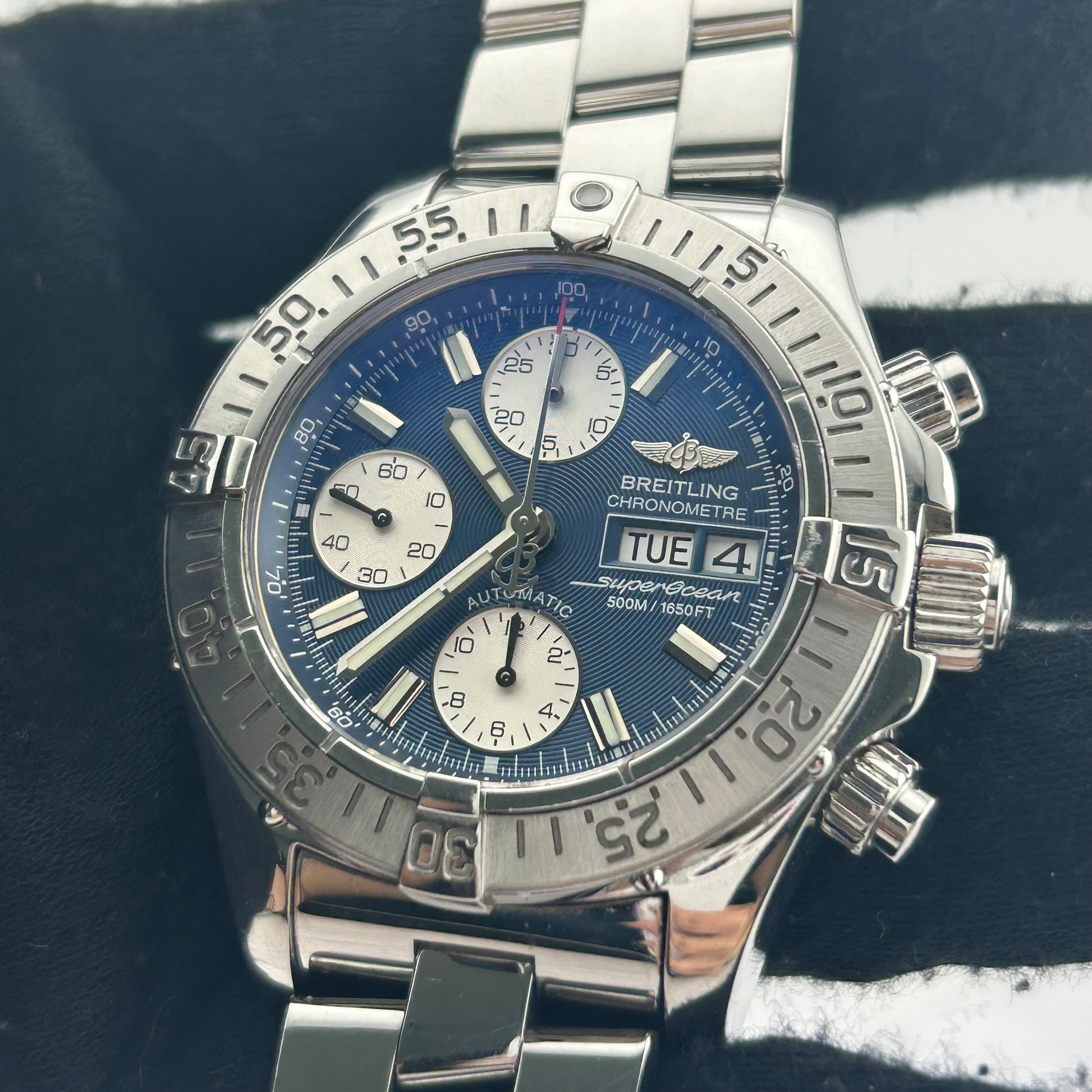 Breitling Superocean Blue / Luminous Hands Dial on Stainless Steel Bracelet Ref. A13340/A111C16PRS Complete 2006 — view 3