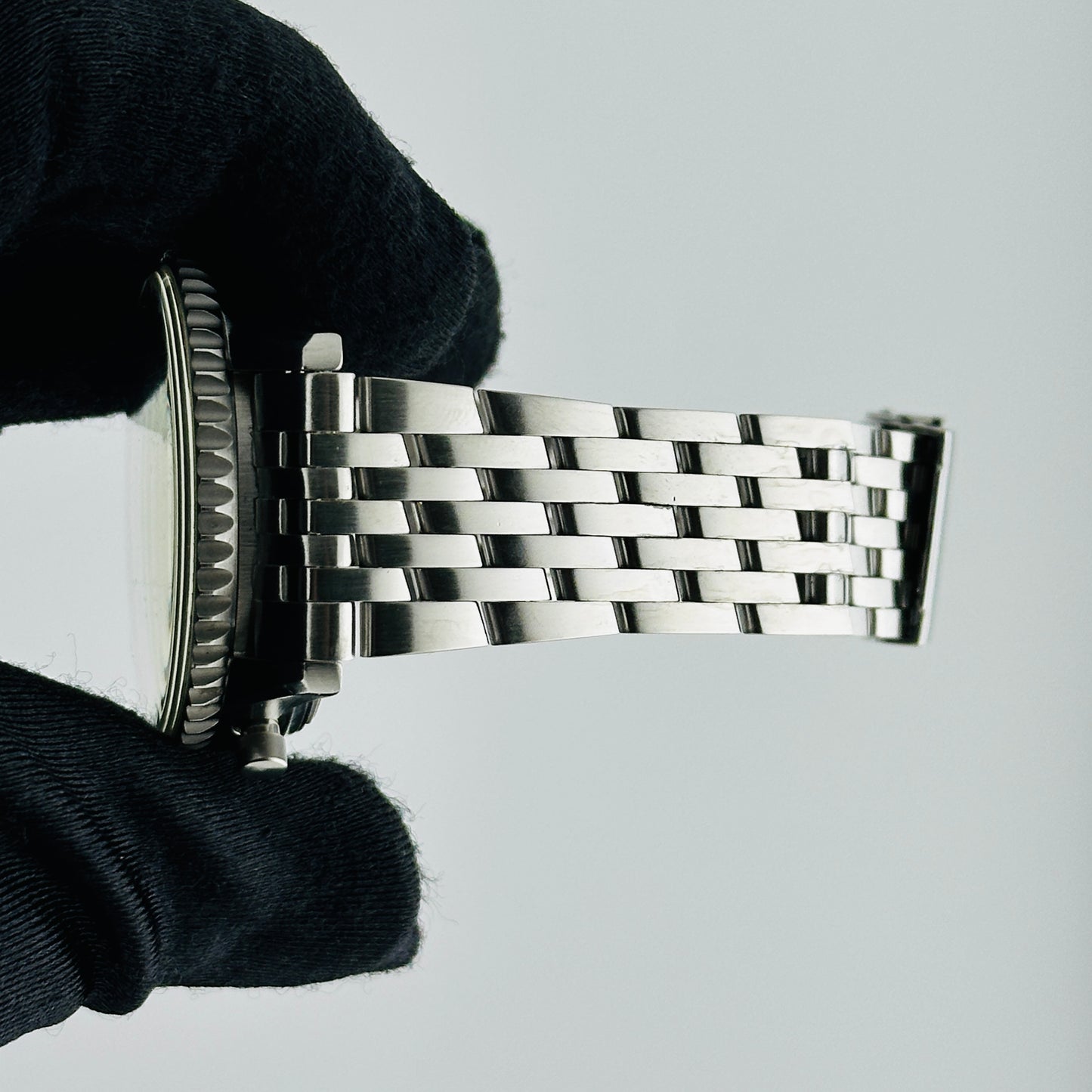 Breitling Navitimer Fighter Black Dial on Stainless Steel Bracelet Ref. A13330 Card 2001 — view 5