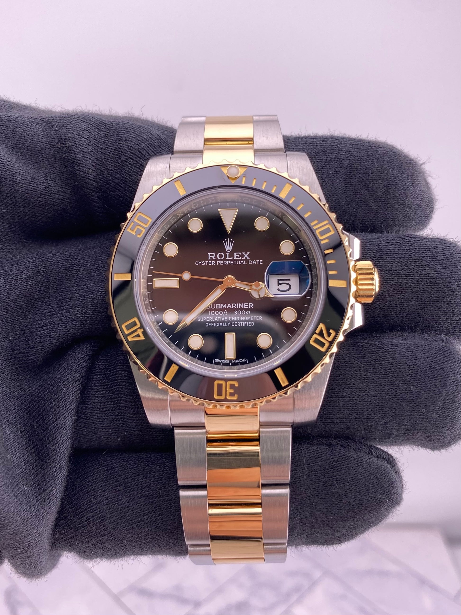 Rolex Submariner Black Dial on Oyster Ref. 116613LN — view 2