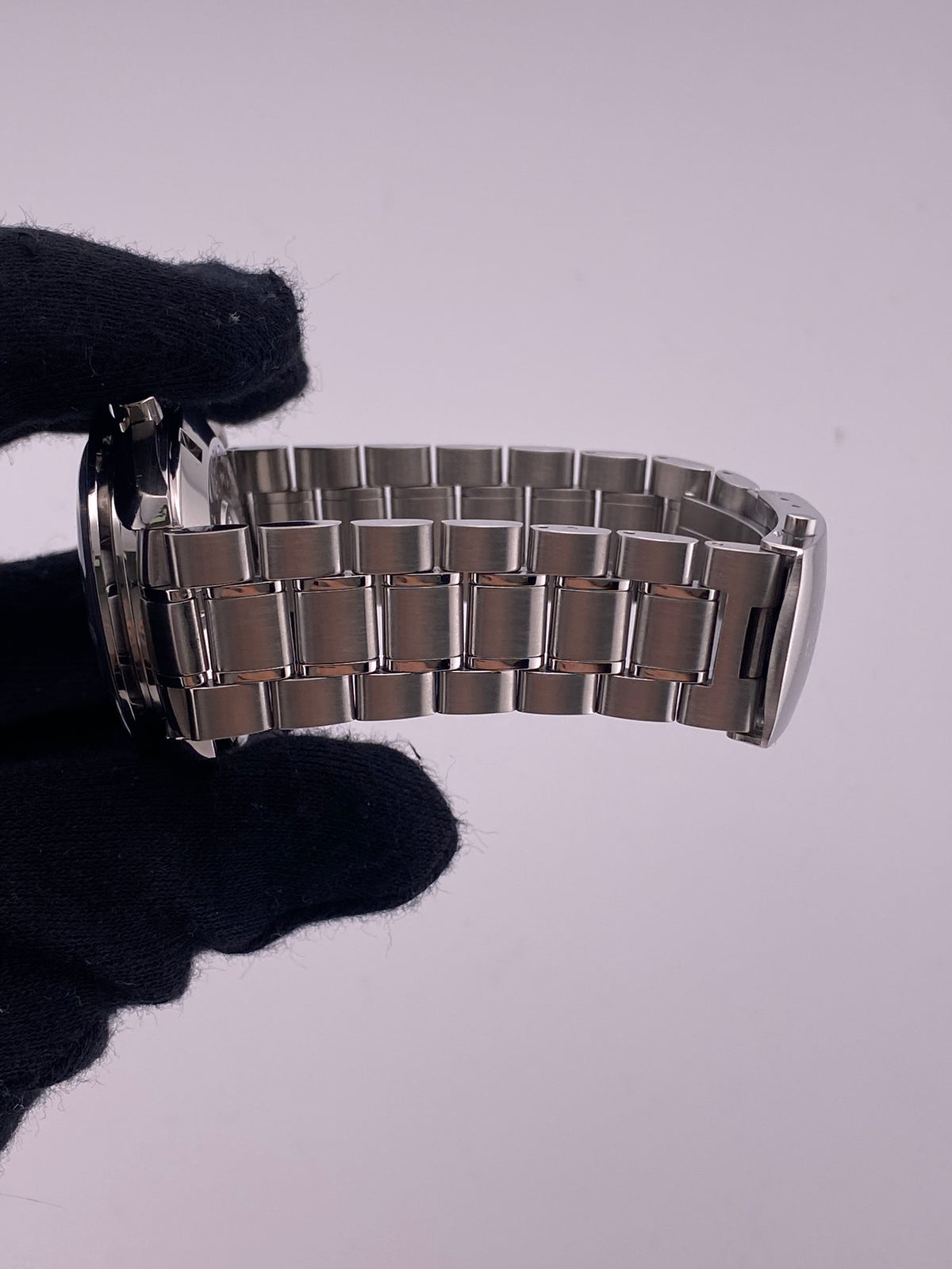 Omega Speedmaster Professional Moonwatch Black Stick Dial on Bracelet Ref. 3570.50.00 Complete 2003 — view 5