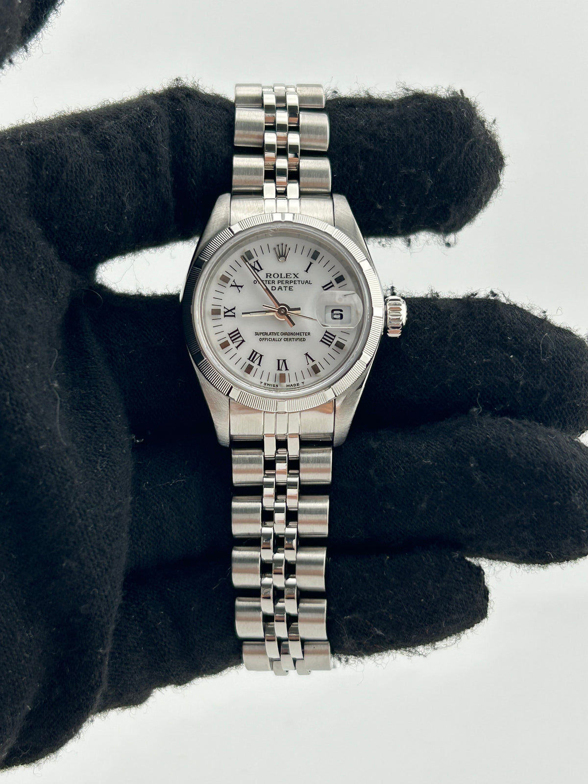 Rolex Date Lady White Dial on Stainless Steel Bracelet Ref. 69190 1996 — view 2