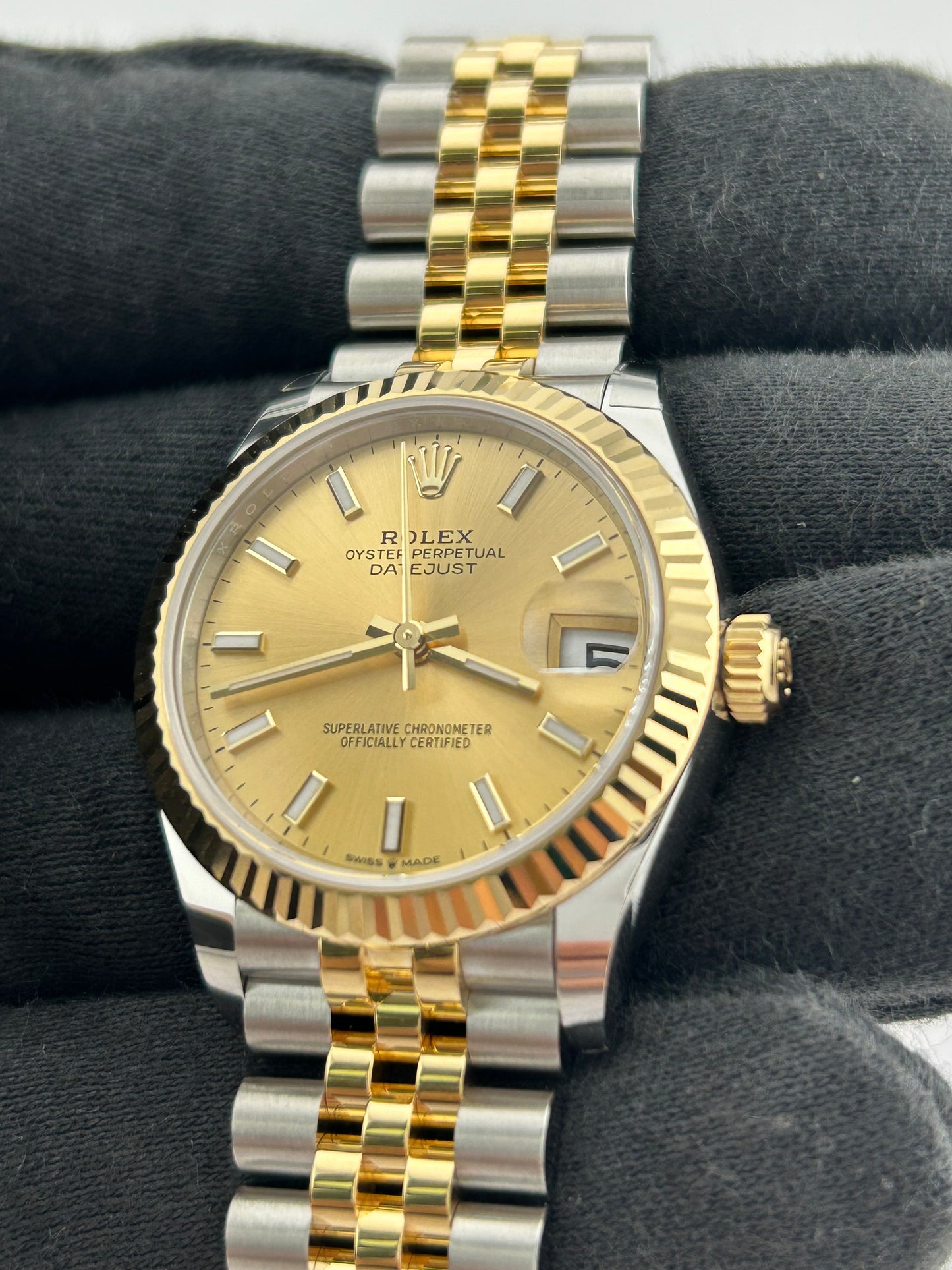 Rolex Datejust 31 Champagne Index Dial on Jubilee D Link Ref. 278273 Card 2026 — view 3