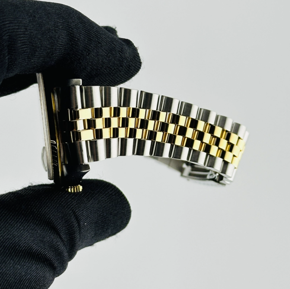 Rolex Datejust Champagne Stick Dial on D Link Jubilee Bracelet Ref. 16233 2000 — view 5