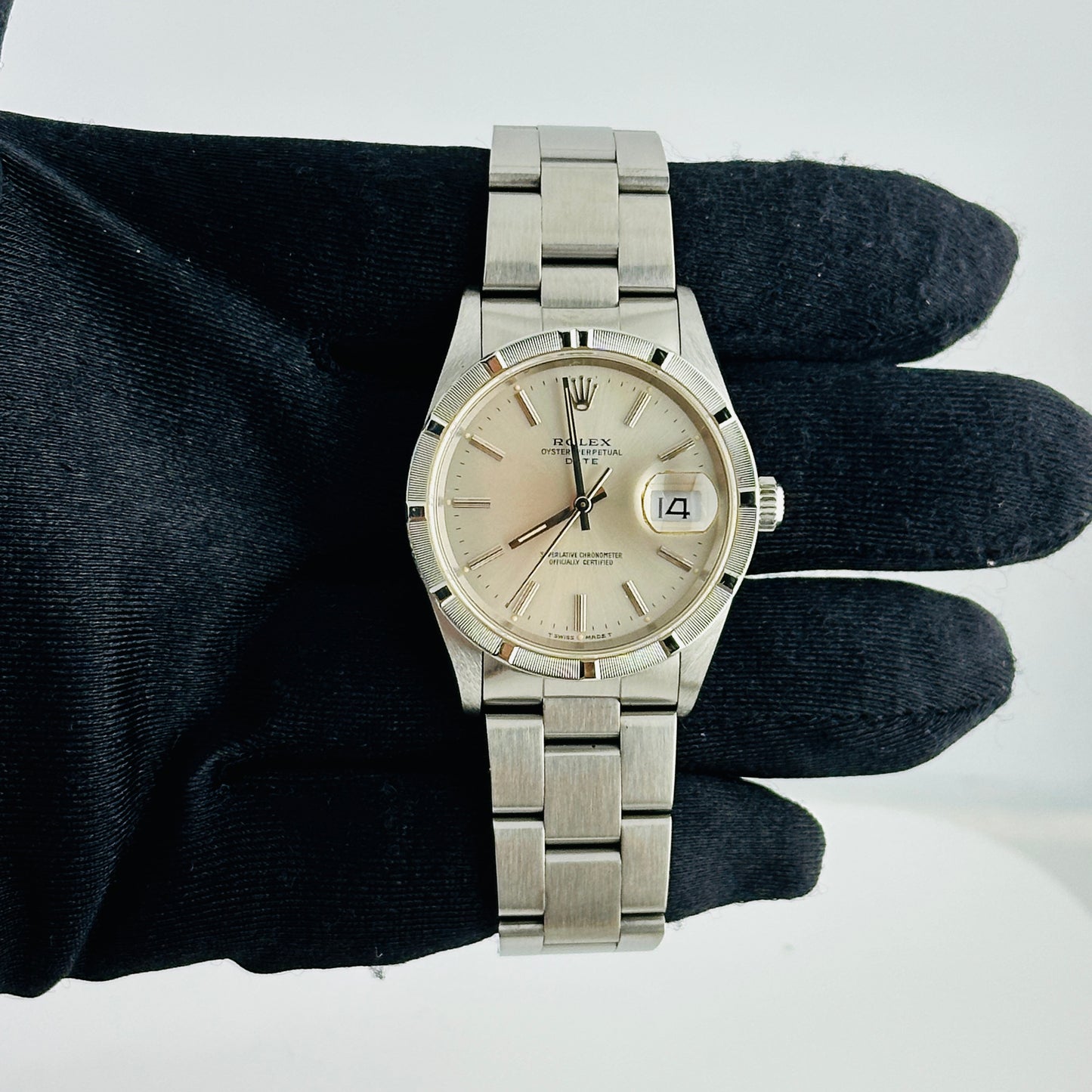 Rolex Oyster Perpetual Date Silver Stick Dial on Oyster Ref. 15210 1990 — view 2