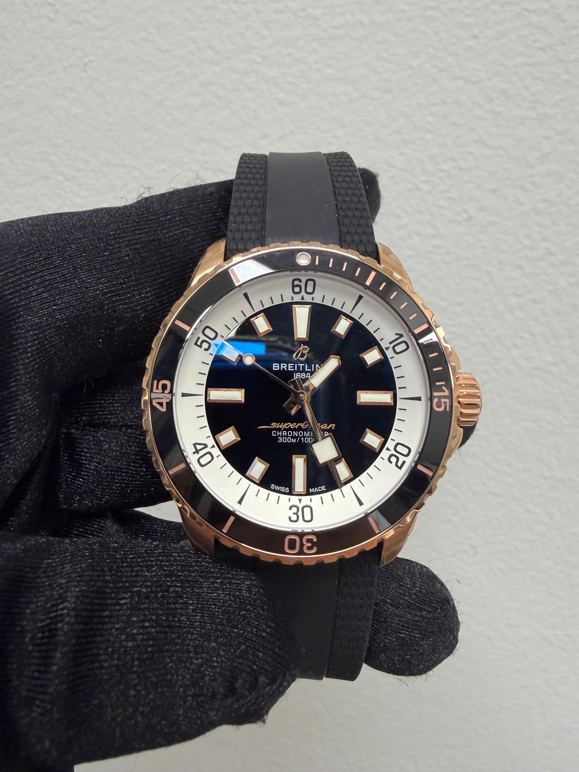 Breitling Superocean Automatic Black Dial on Rubber Strap Ref. R17375211B1S1 Card 2026 — view 2