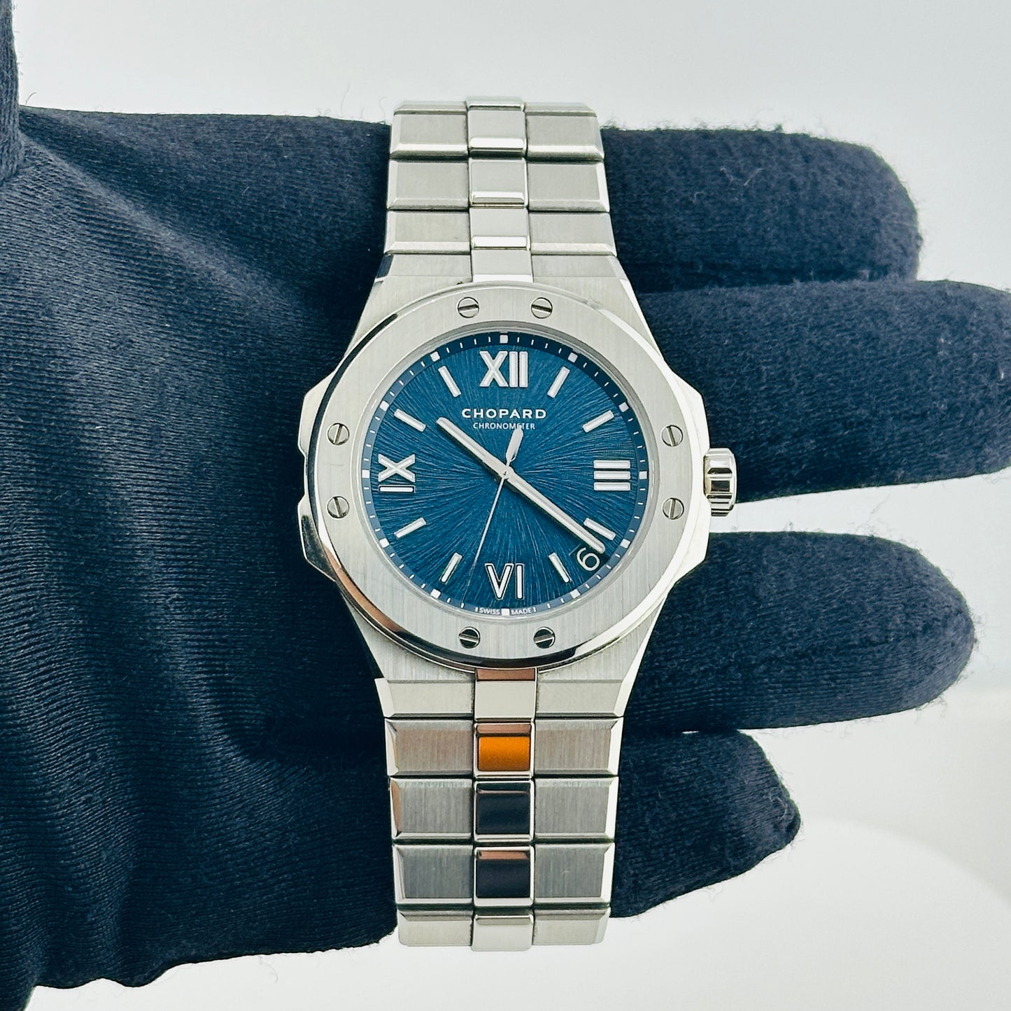 Chopard Alpine Eagle Blue Dial on Stainless Steel Bracelet Ref. 298600-3001 Card 2023 — view 2