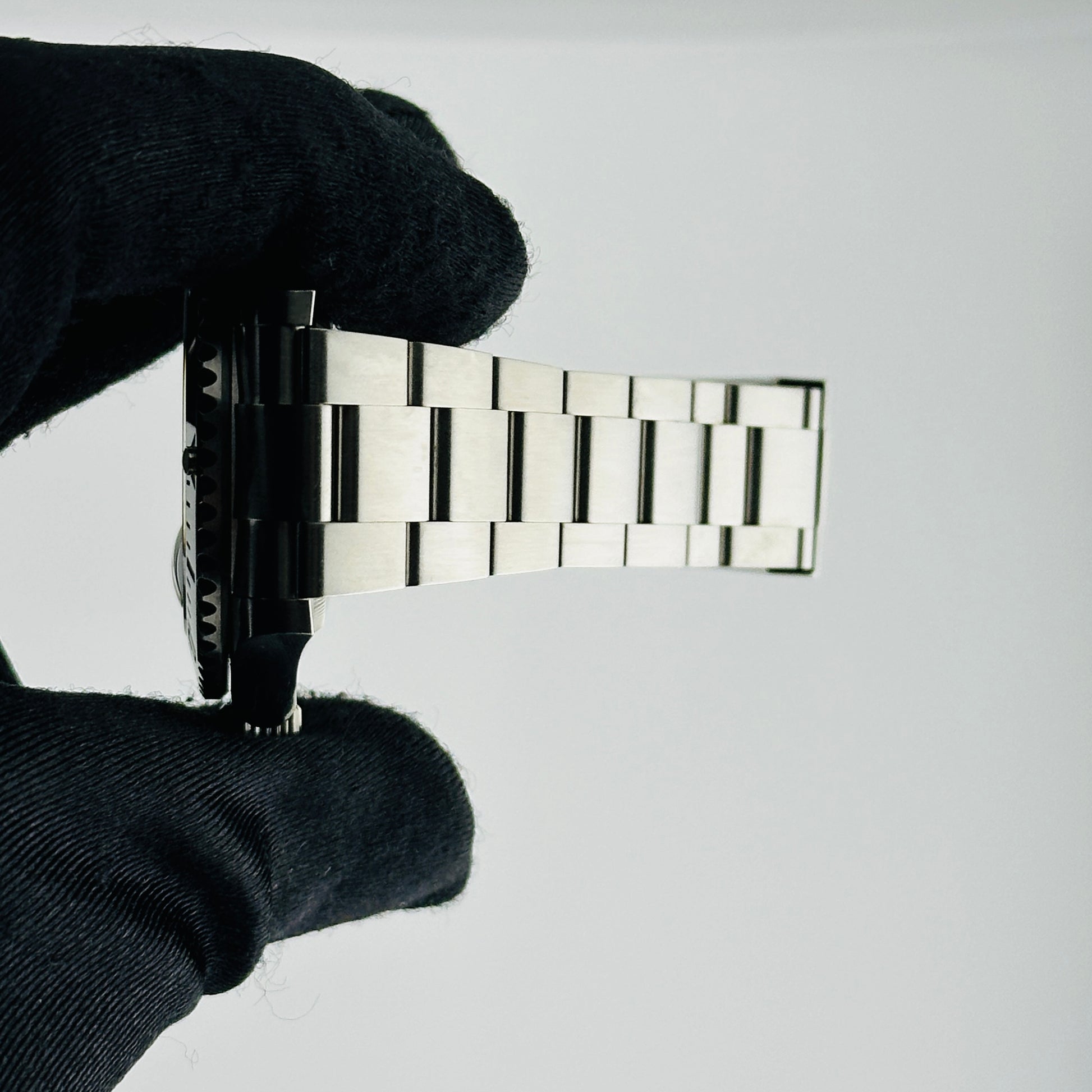 Rolex Submariner Black Dial on Oyster Bracelet Ref. 126610LN Card 2024 — view 5