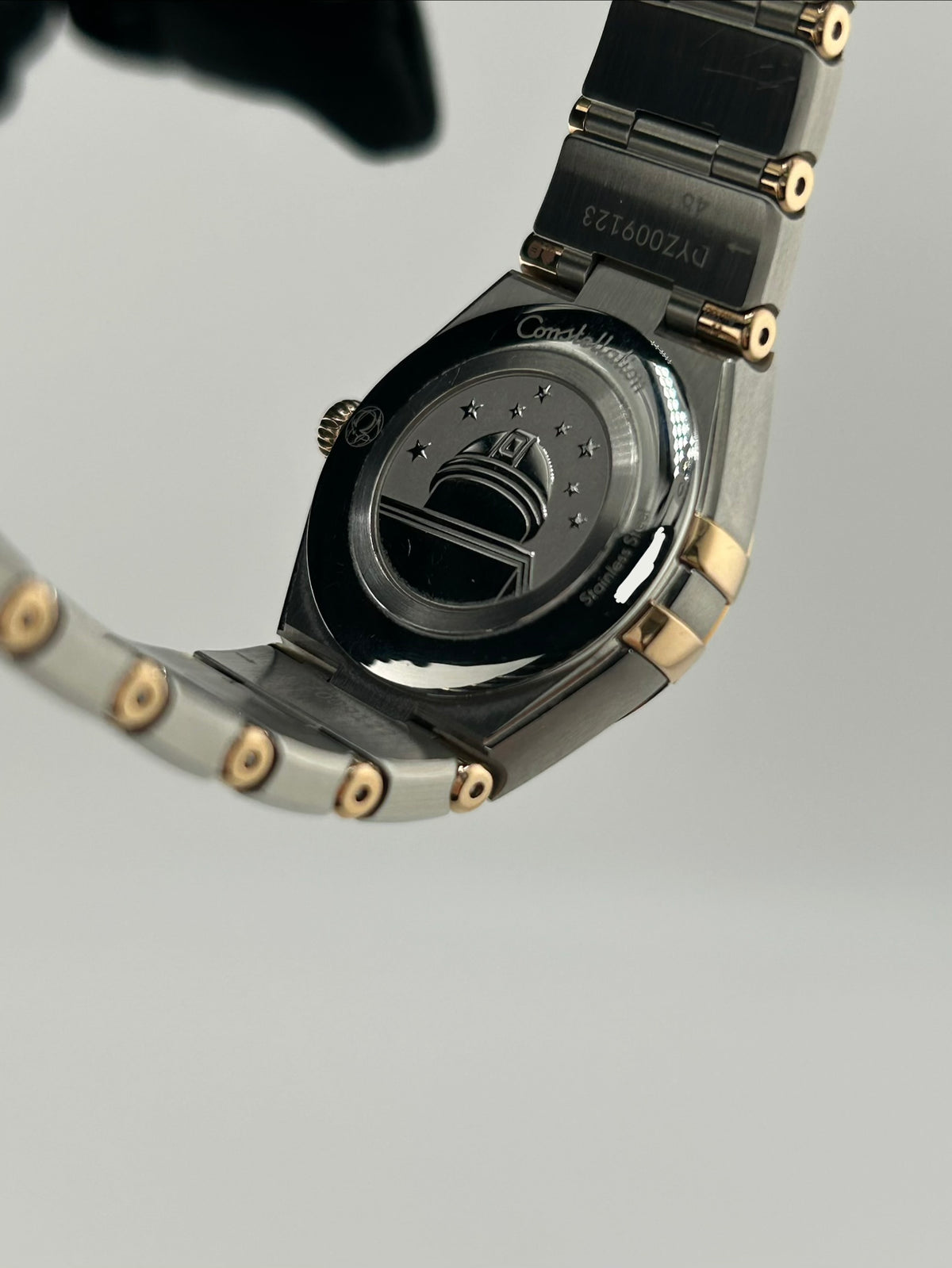Omega Constellation White Mop Dial on Rose Gold And Stainless Steel Bracelet Ref. 131.25.25.60.55.001 — view 7