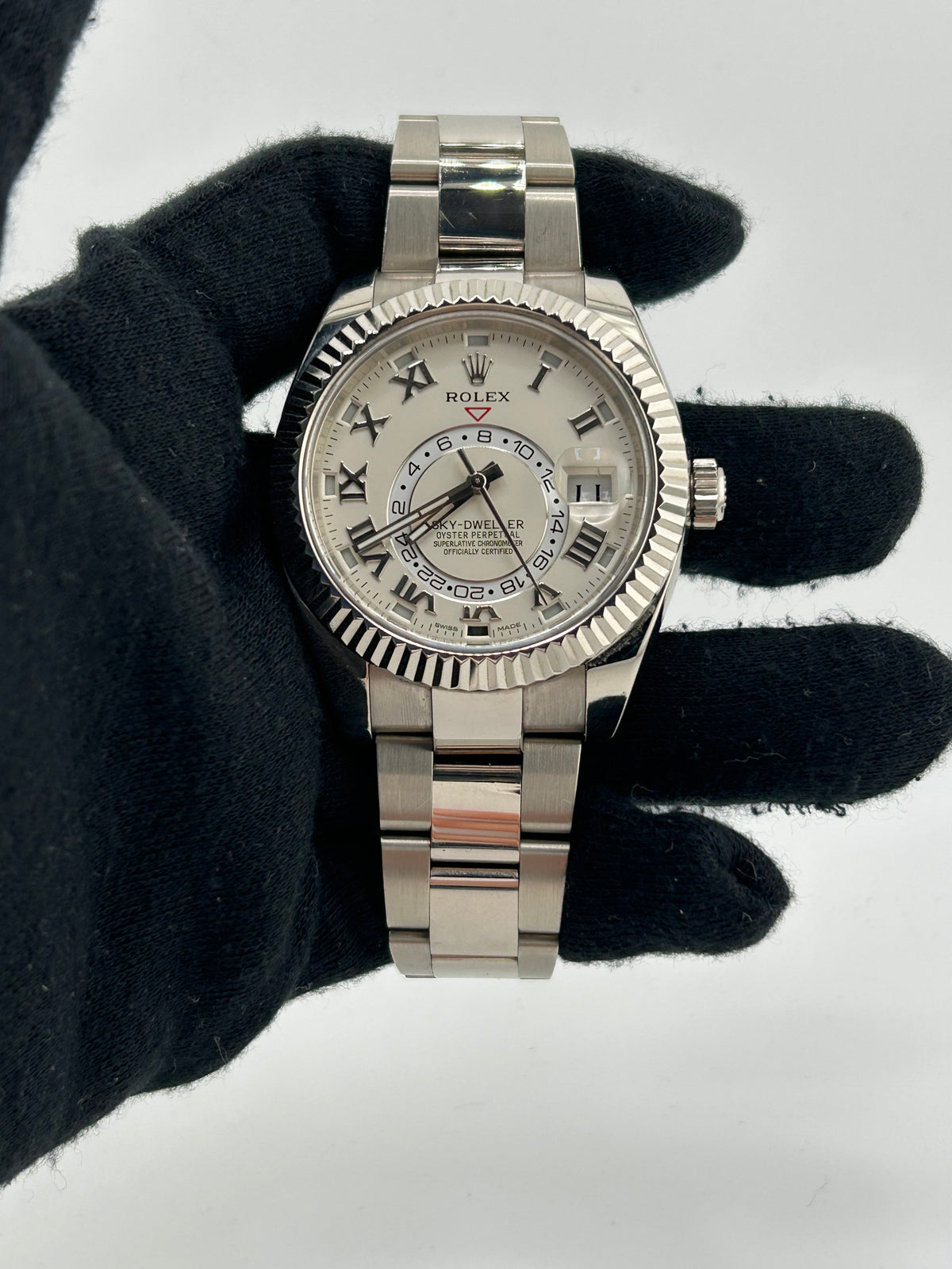 Rolex SkyDweller Ivory Satin Finish Roman Dial on Oyster Steel Bracelet Ref. 326939 Card 2015 — view 2