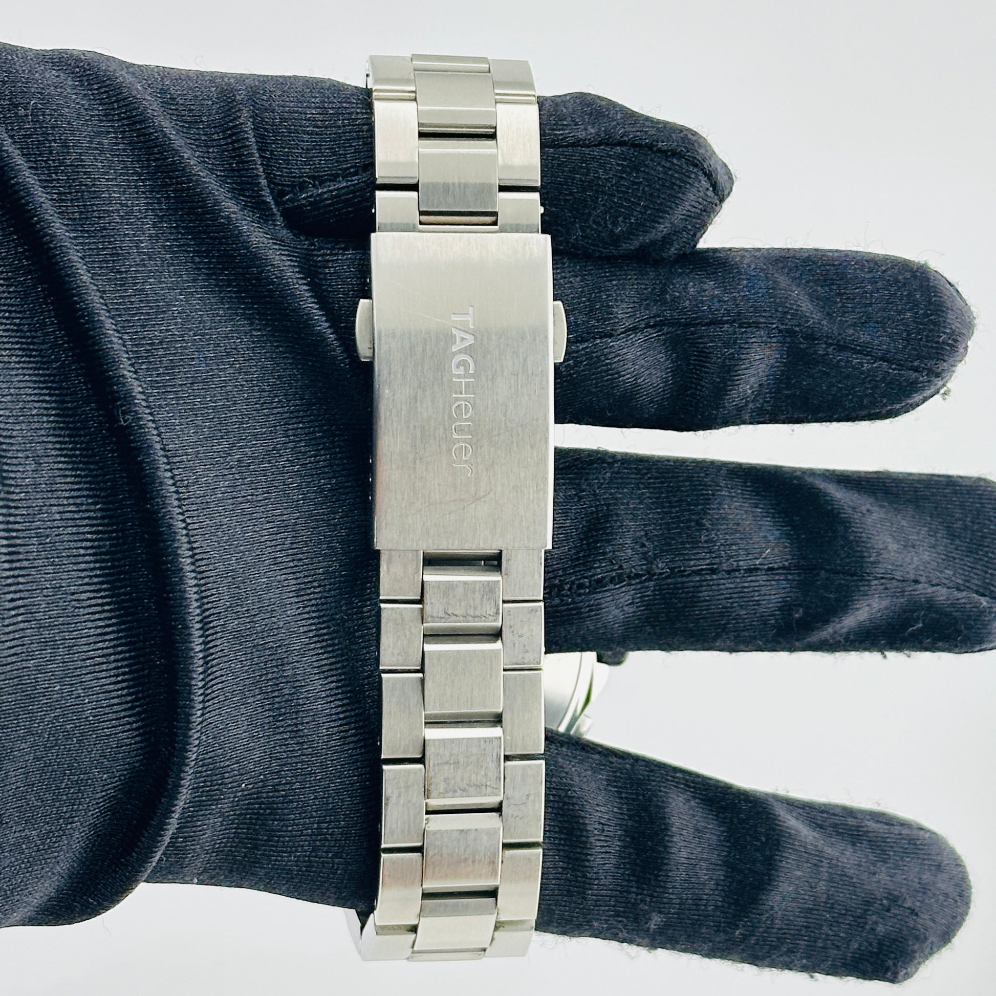 Tag Heuer Aquaracer Black Dial on Stainless Steel Bracelet Ref. CAK2110.BA0833 Complete 2014 — view 3
