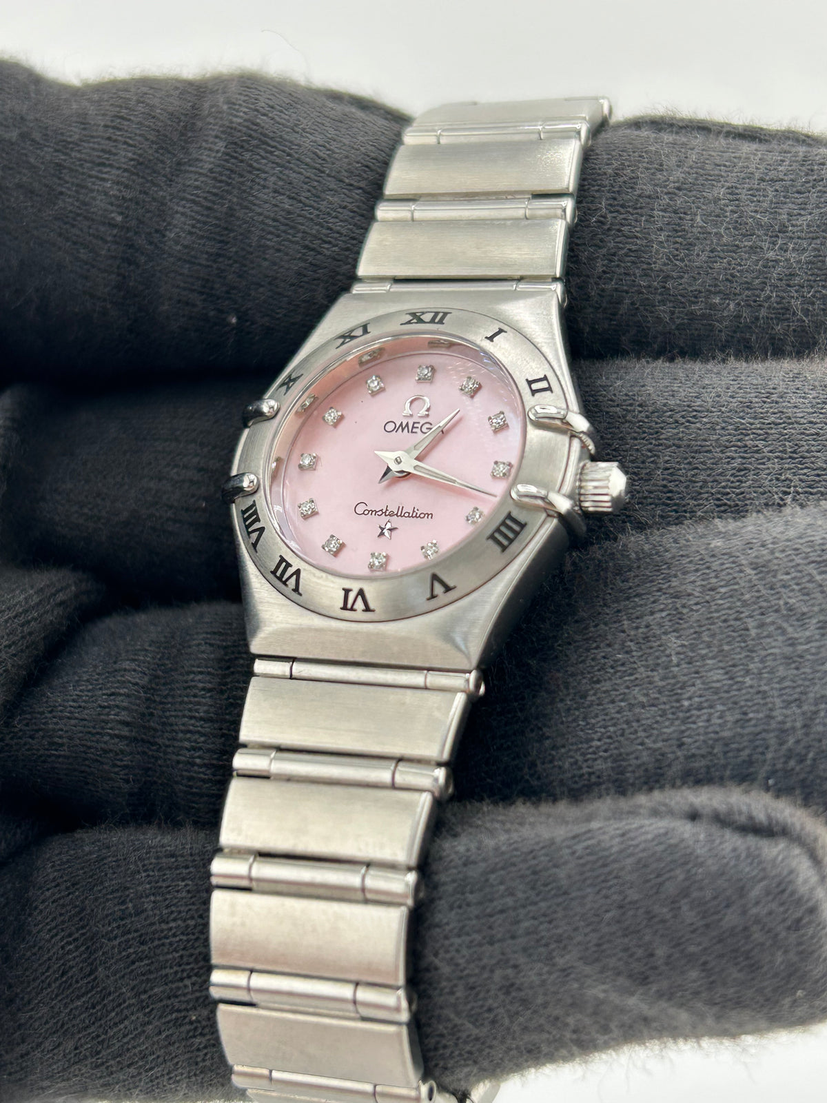 Omega Constellation Mini Pink Mop Dial on Stainless Steel Bracelet Ref. 1562.65.00 Card 1998 — view 3