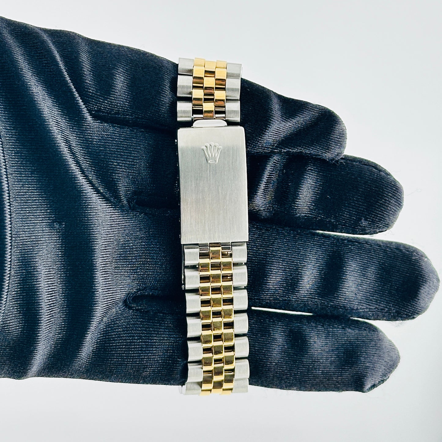 Rolex Datejust Champagne Diamond Factory Dial on D Link Jubilee Bracelet Ref. 16233G 1994 — view 4