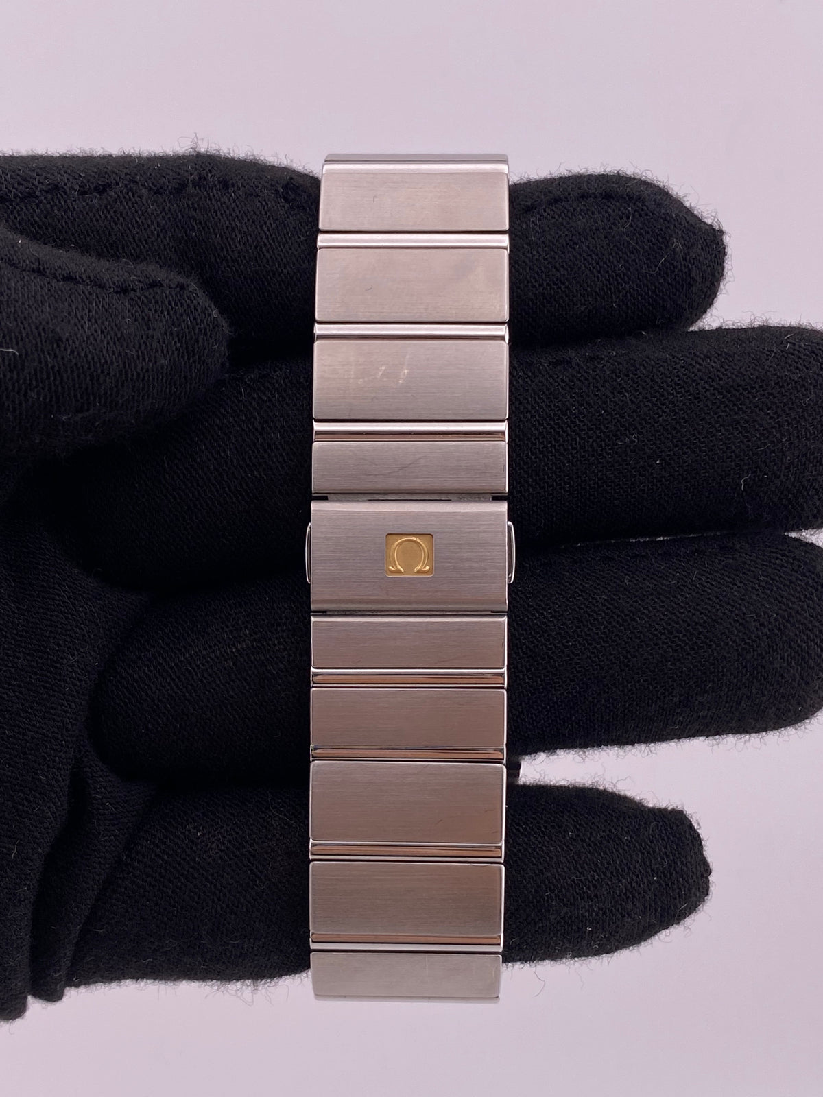 Omega Constellation Silver Dial on Stainless Steel Bracelet Ref. 123.15.35.20.02.001 Complete 2021 — view 4