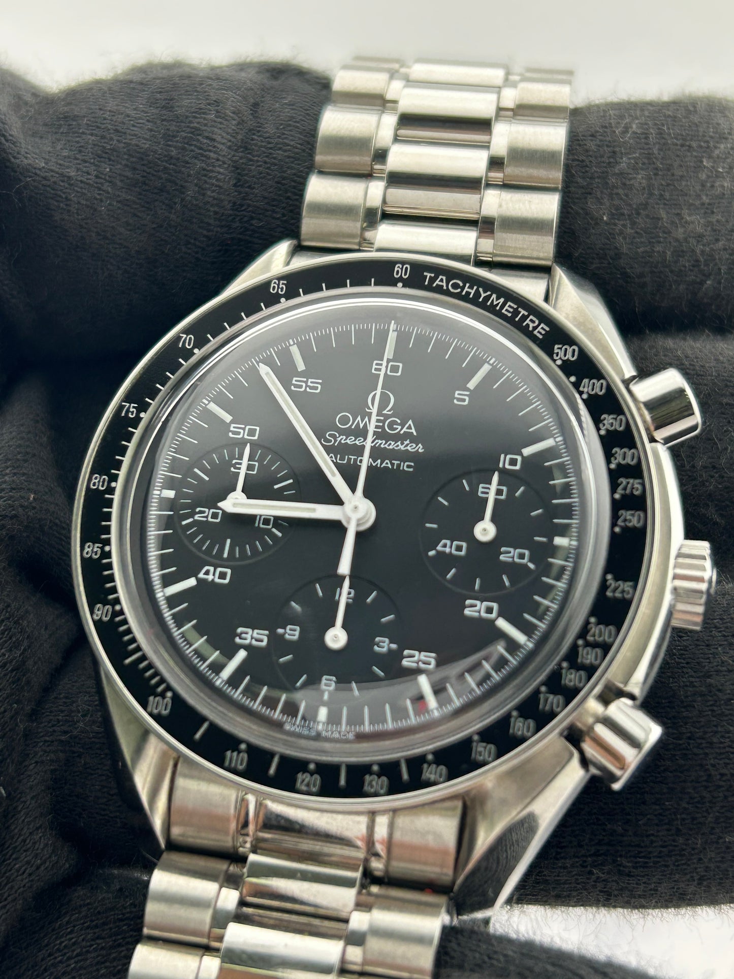 Omega Speedmaster Reduced Black Dial on Stainless Steel Bracelet Ref. 3510.50.00 Card — view 3