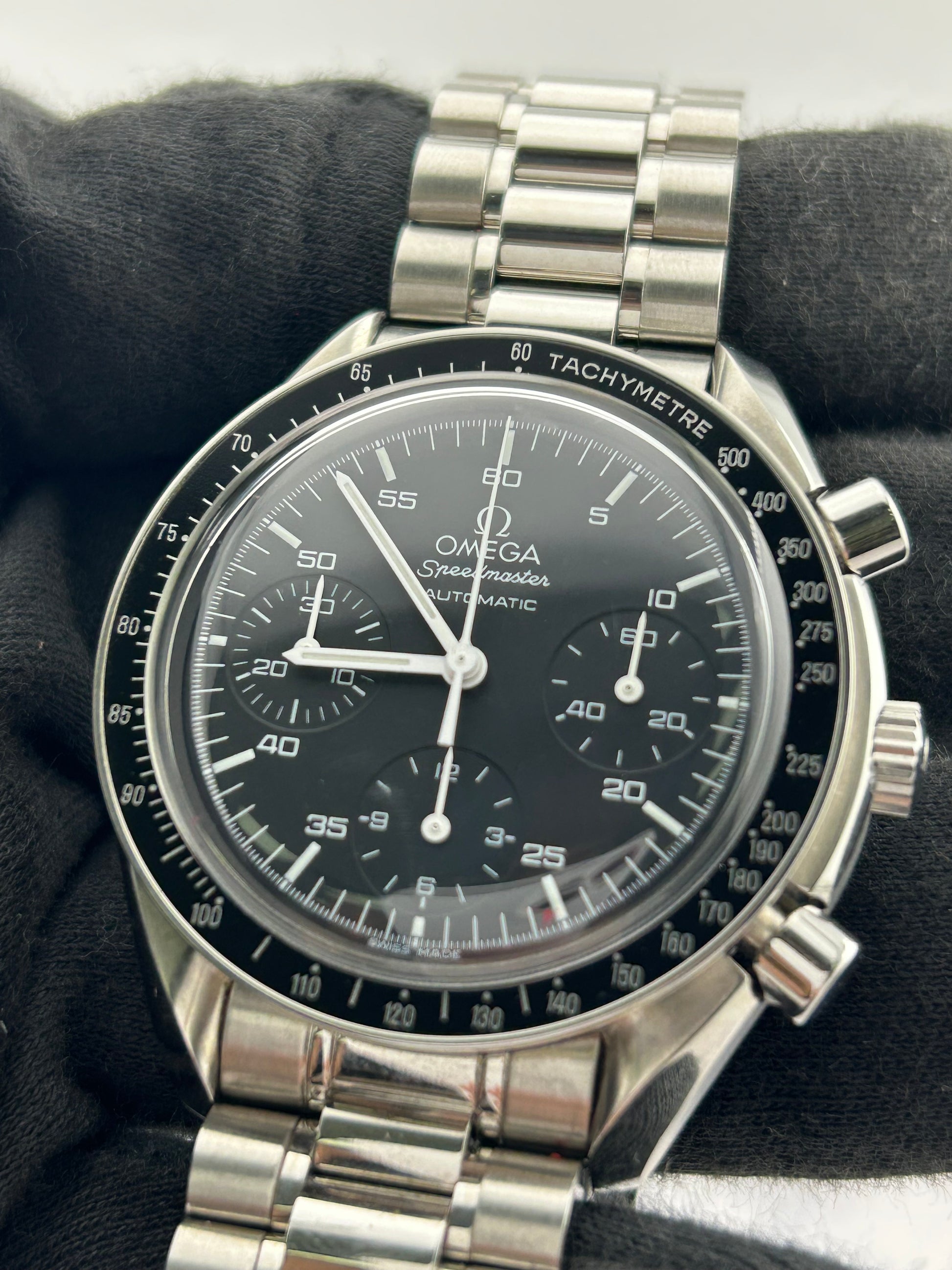 Omega Speedmaster Reduced Black Dial on Stainless Steel Bracelet Ref. 3510.50.00 Card — view 3