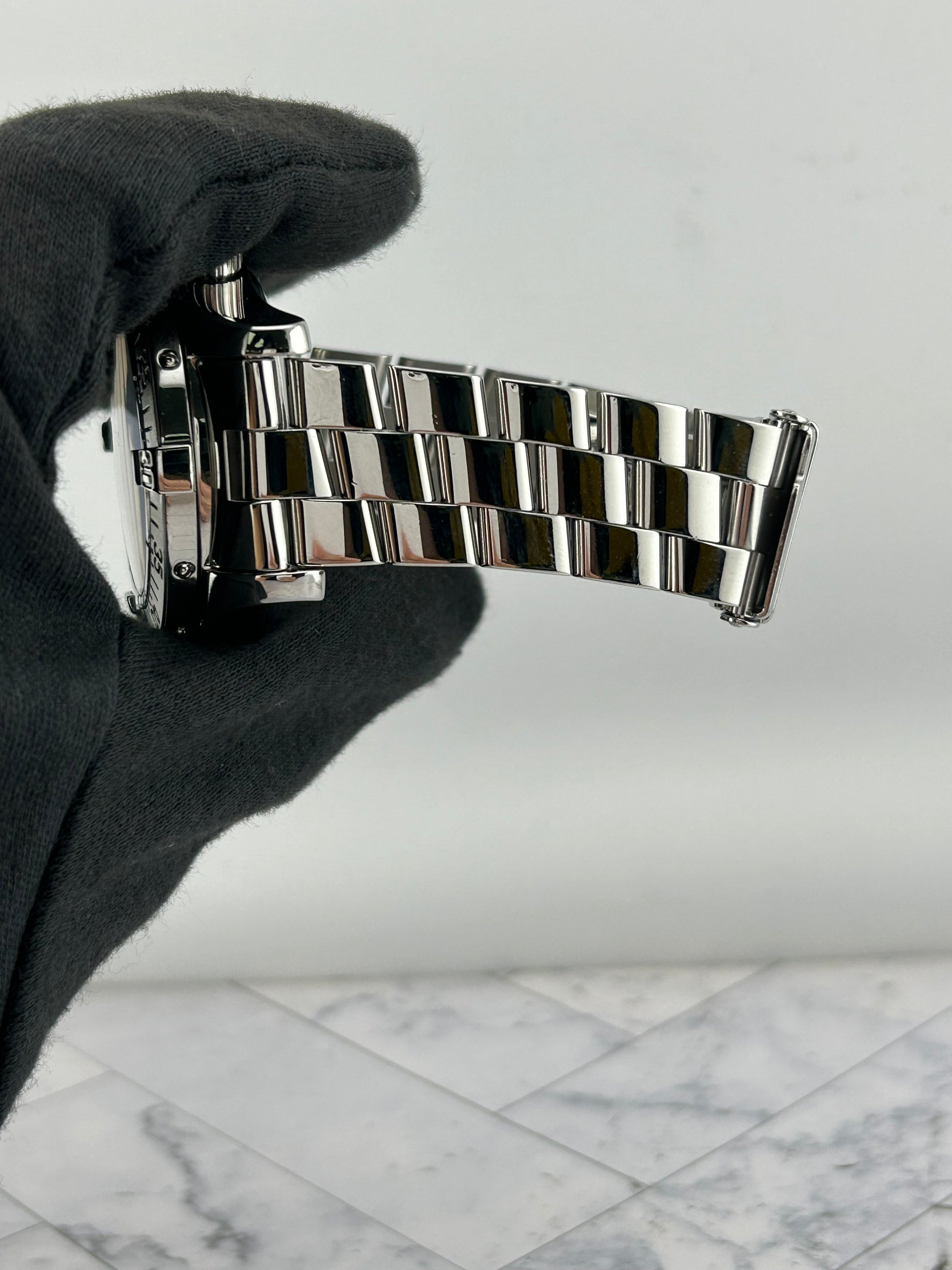 Breitling Superocean Black Dial on Bracelet Ref. A13340 Papers 2009 — view 4