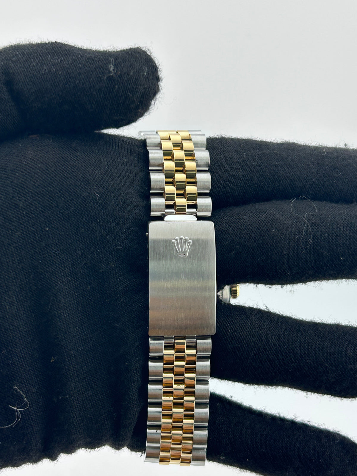 Rolex Datejust 36 Champagne Stick Dial on Jubilee Ref. 16233 Papers 1989 — view 3