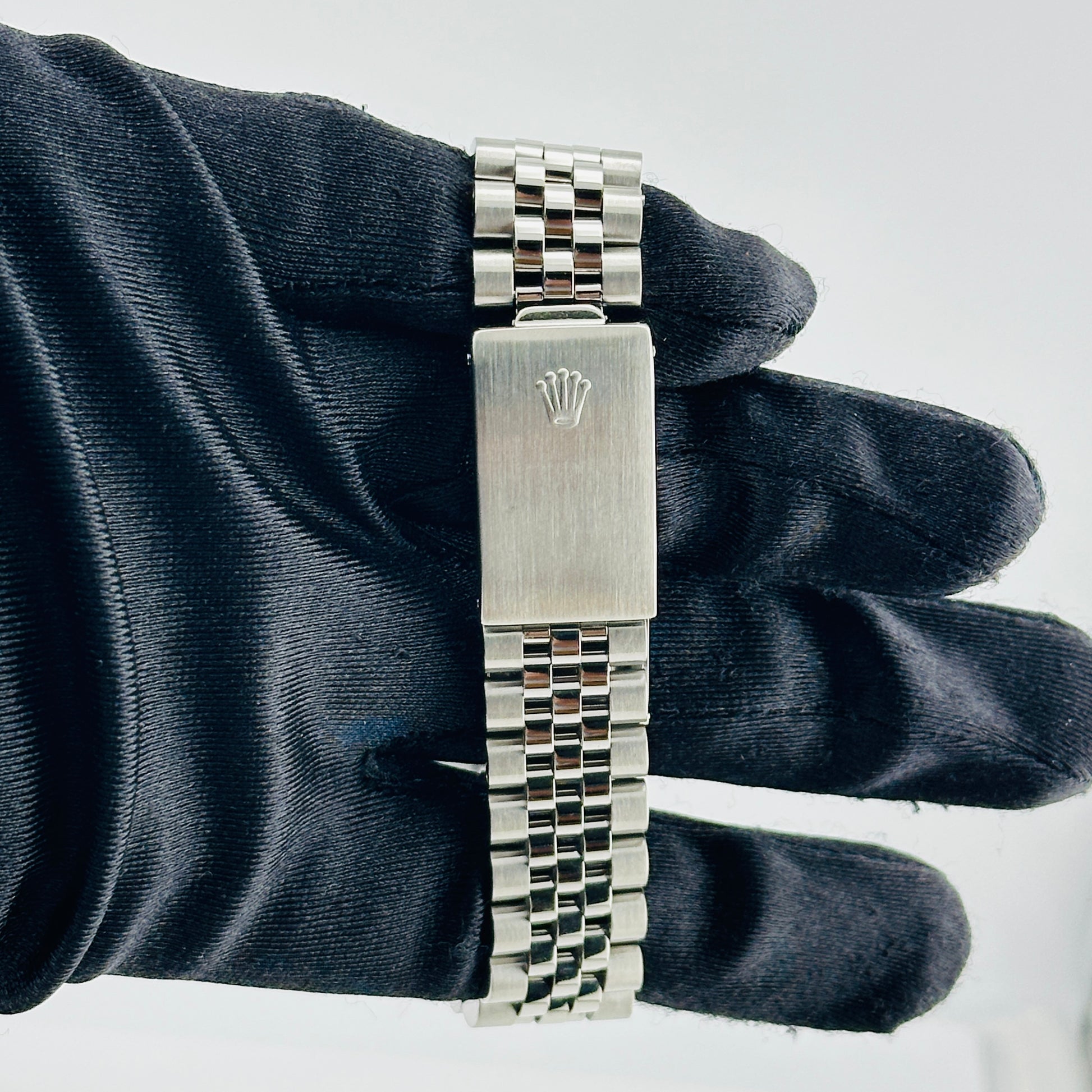 Rolex Datejust Silver Stick Dial on D Link Jubilee Bracelet Ref. 16220 1988 — view 4