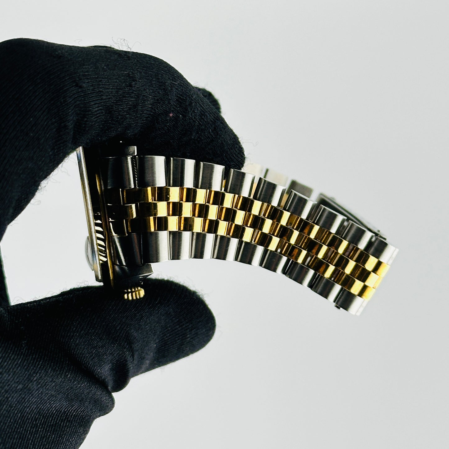Rolex Datejust Champagne Stick Dial on D Link Jubilee Ref. 16233 1990 — view 4