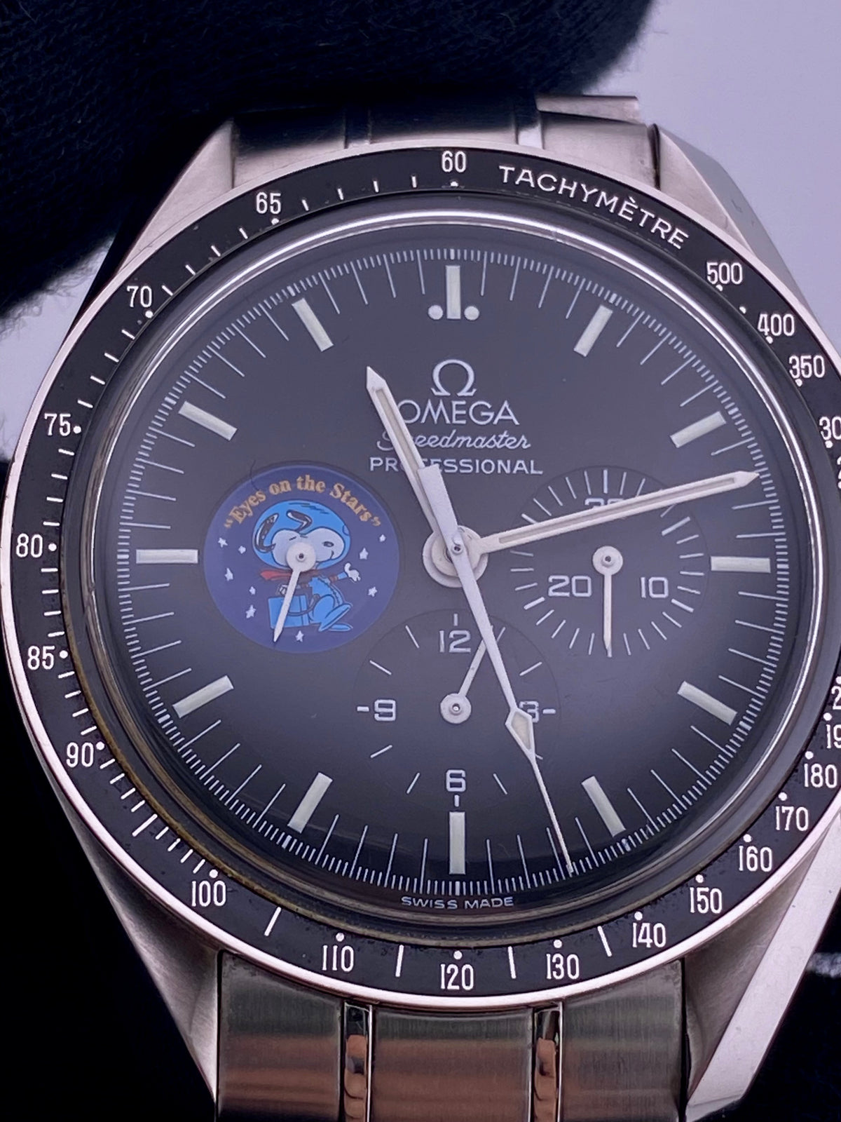 Omega Speedmaster Moonwatch "Snoopy" Black Snoopy Dial on Bracelet Ref. 3578.51.00 — view 7