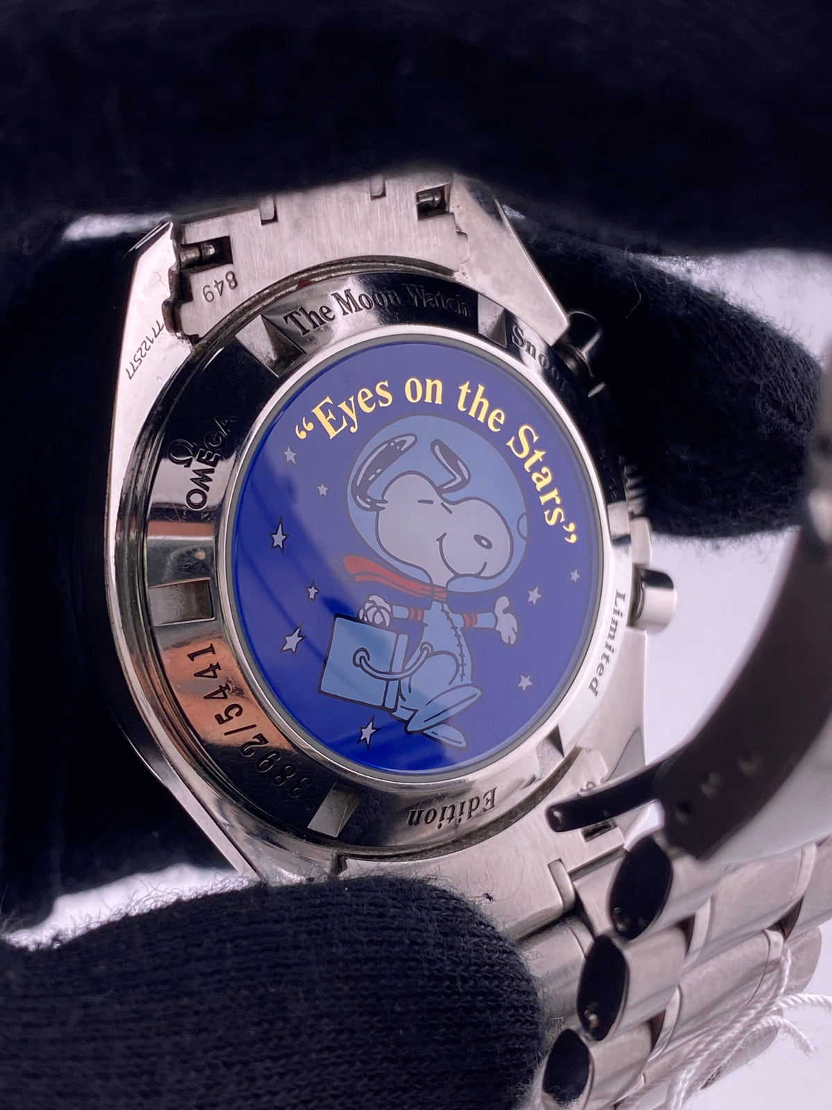 Omega Speedmaster Moonwatch "Snoopy" Black Snoopy Dial on Bracelet Ref. 3578.51.00 — view 8