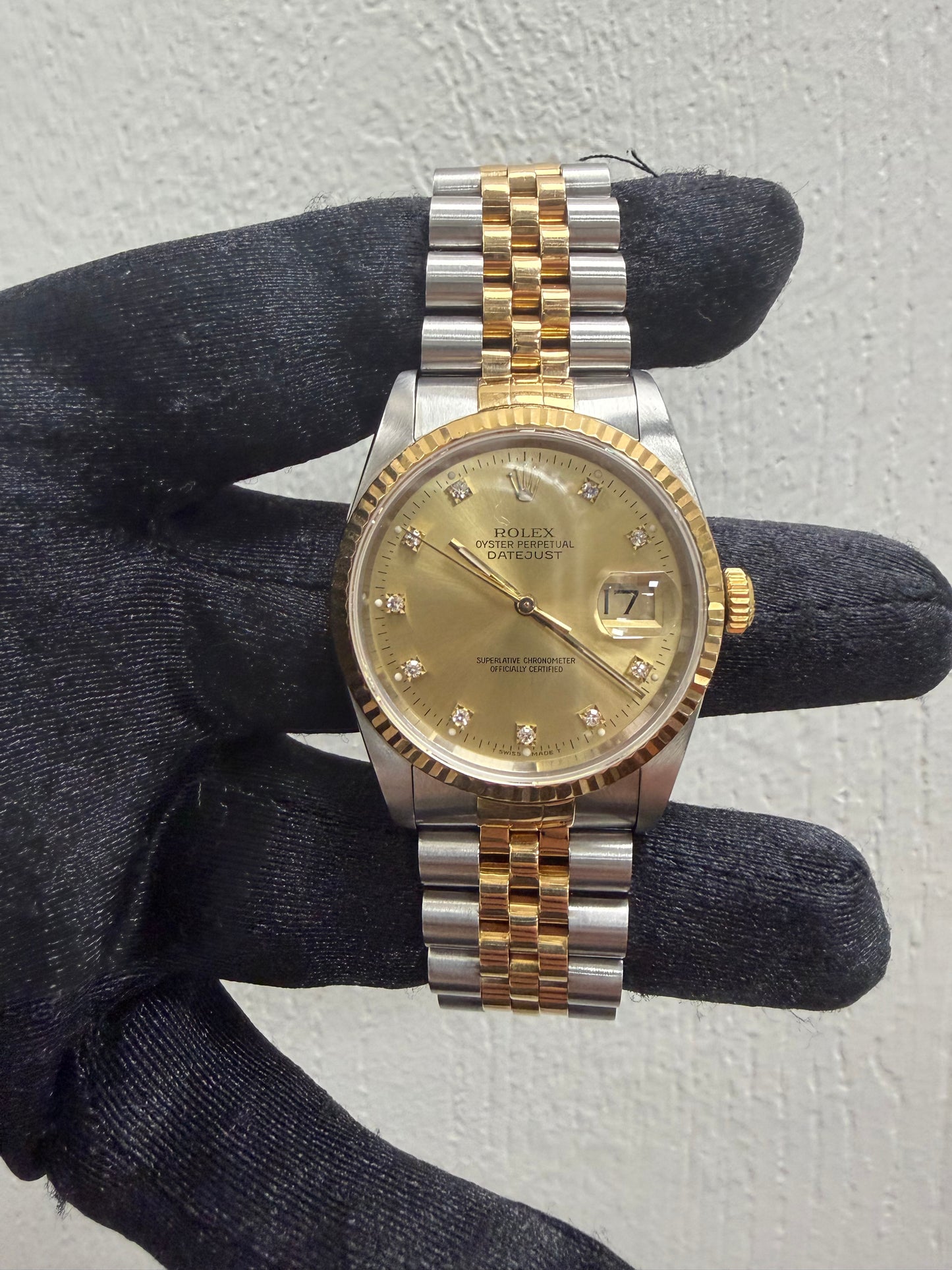 Rolex Datejust 36 Champagne Diamond Dial on Jubilee Ref. 16233 1989 — view 2